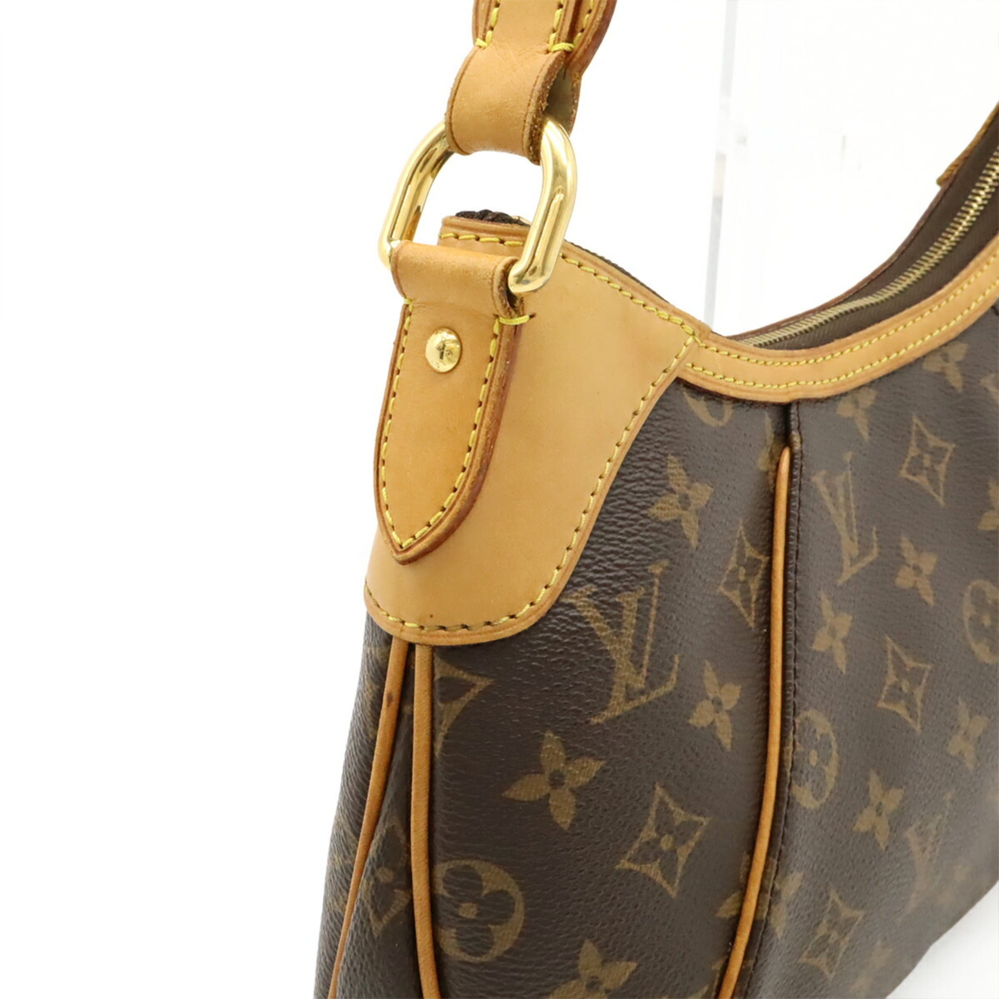 Louis Vuitton Brown Monogram Monogram Shoulder Bag (Pre-Owned)