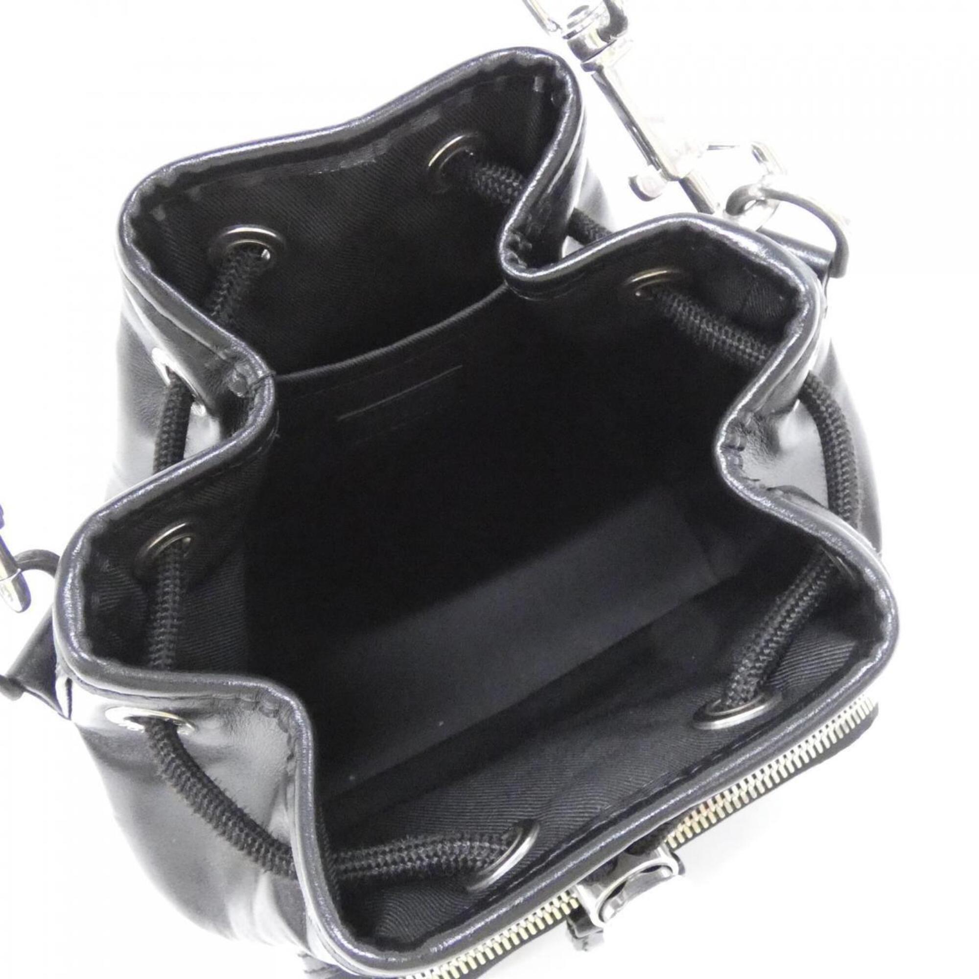 Louis Vuitton Black Leather Shoulder Bag (Pre-Owned)