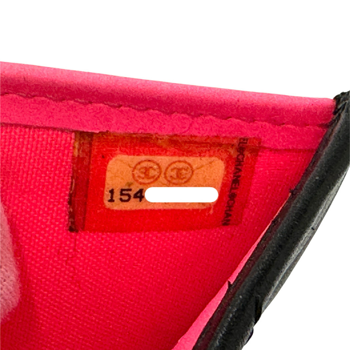 Chanel Black Pink Leather Long Wallet (Bi-Fold) (Pre-Owned)