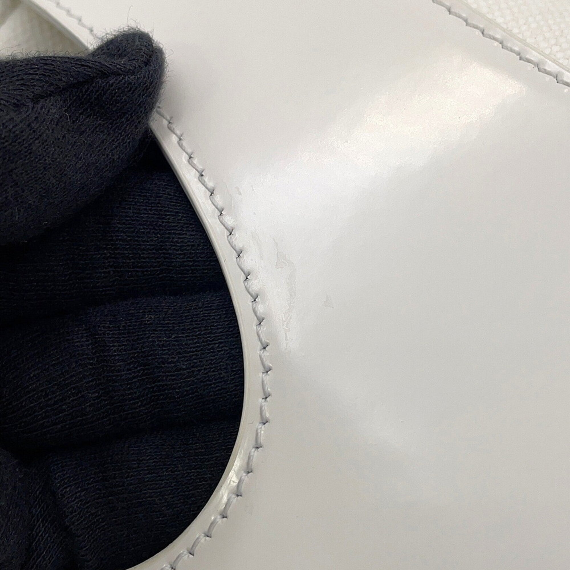 Salvatore Ferragamo White Canvas Handbag (Pre-Owned)