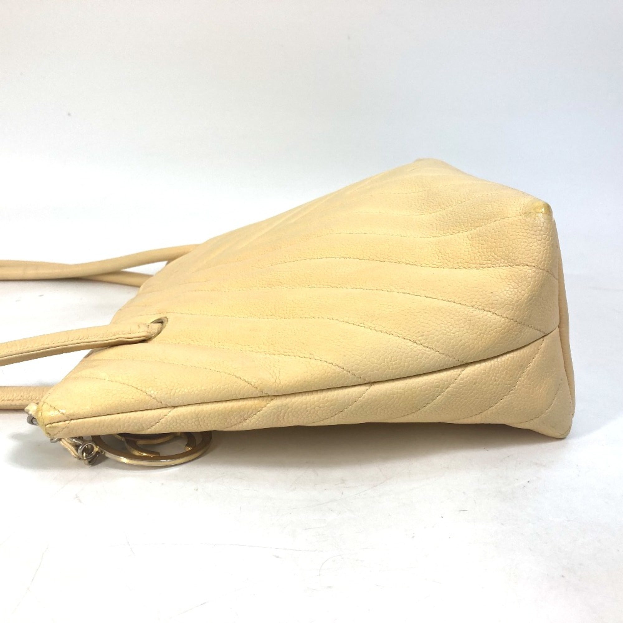 Chanel Yellow Leather Shoulder Bag (Pre-Owned)