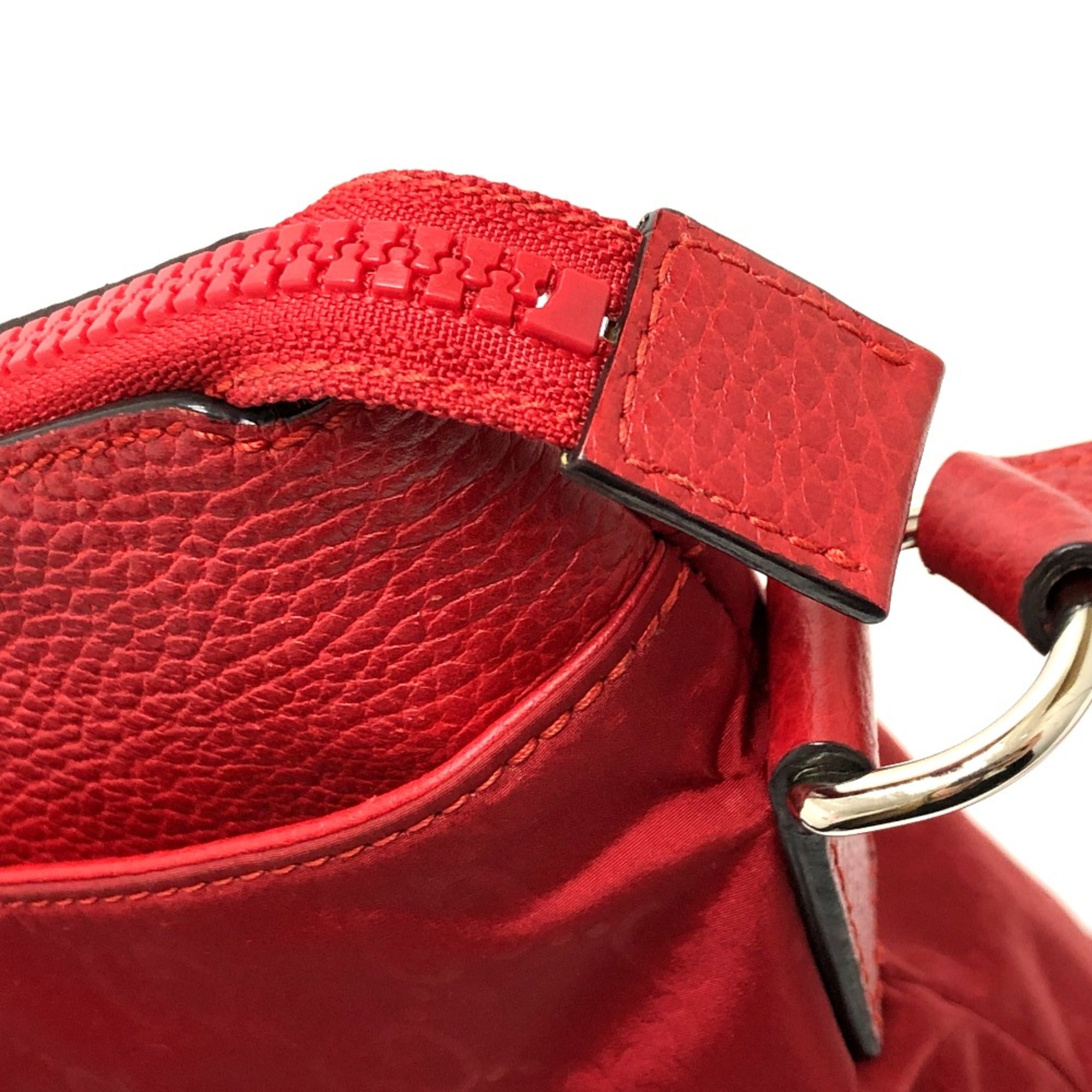 Gucci Red Other Shoulder Bag (Pre-Owned)