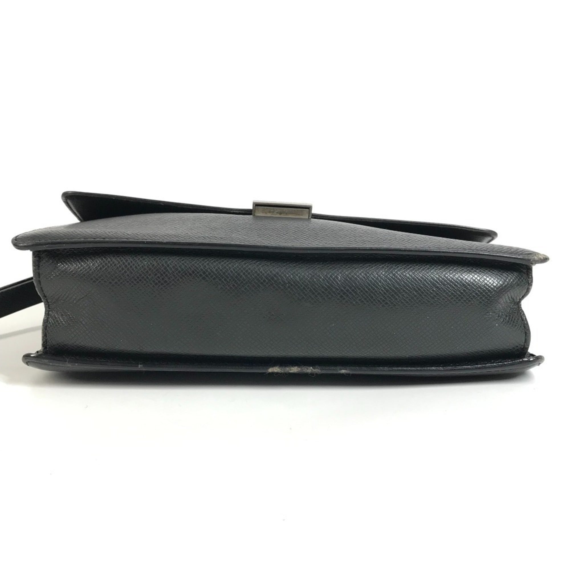 Louis Vuitton Ardoise Black Taiga Leather Clutch Bag Handbag Pouch (Pre-Owned)