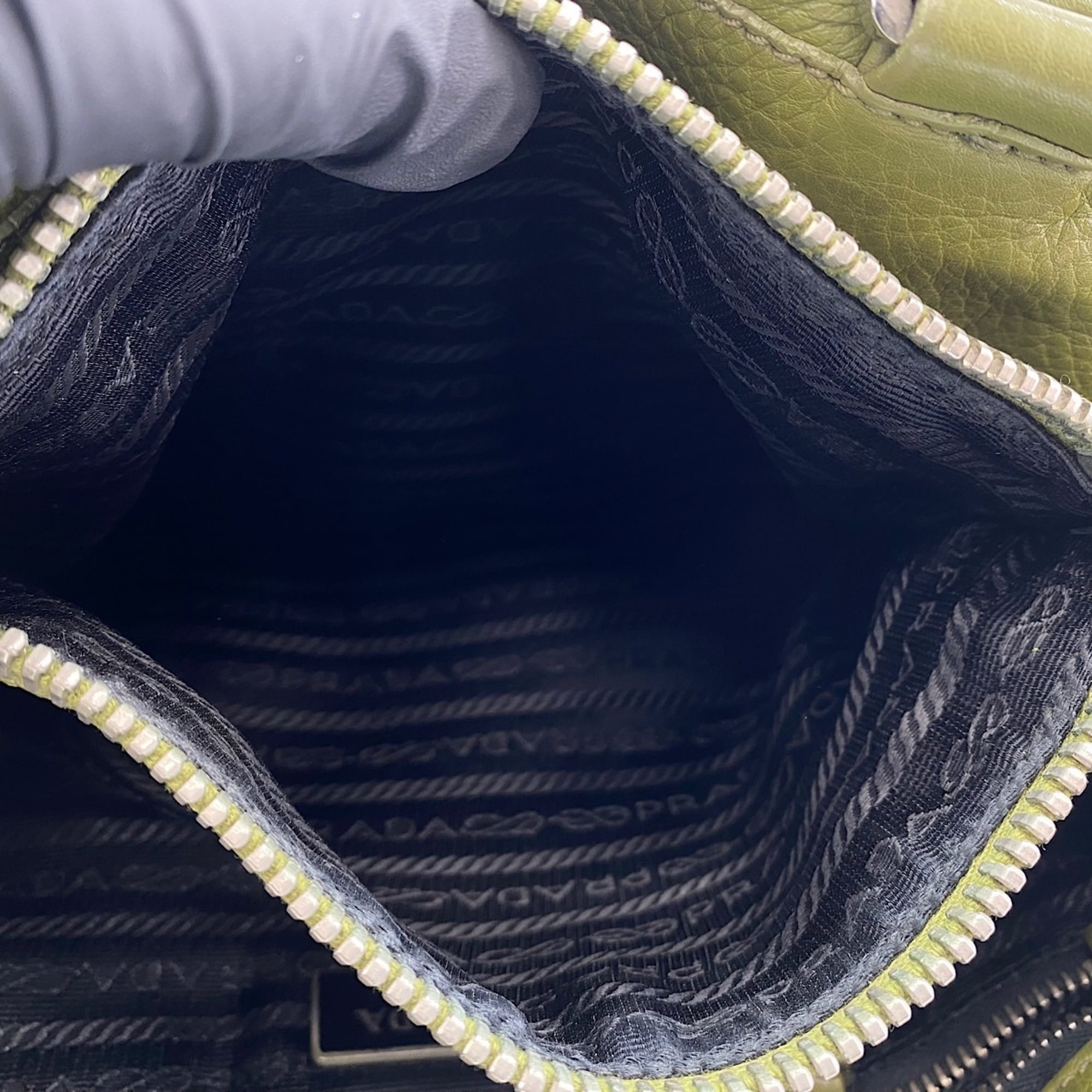 Prada Green Handbag (Pre-Owned)