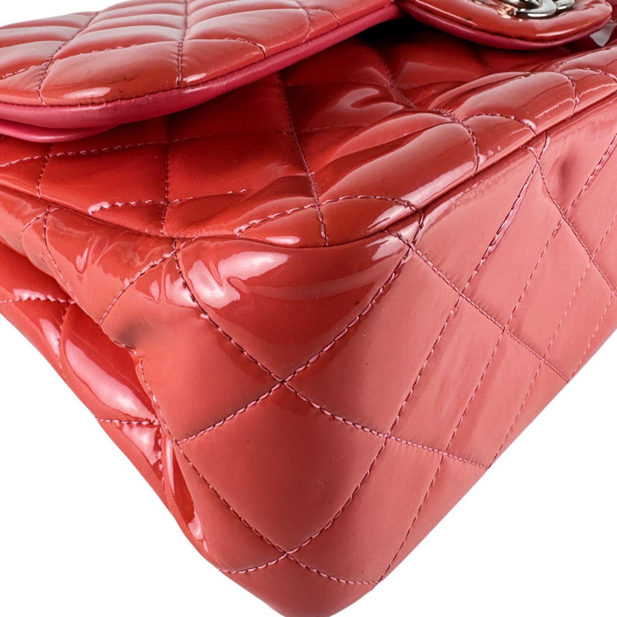 Chanel Coral Pink Patent Leather Shoulder Bag (Pre-Owned)