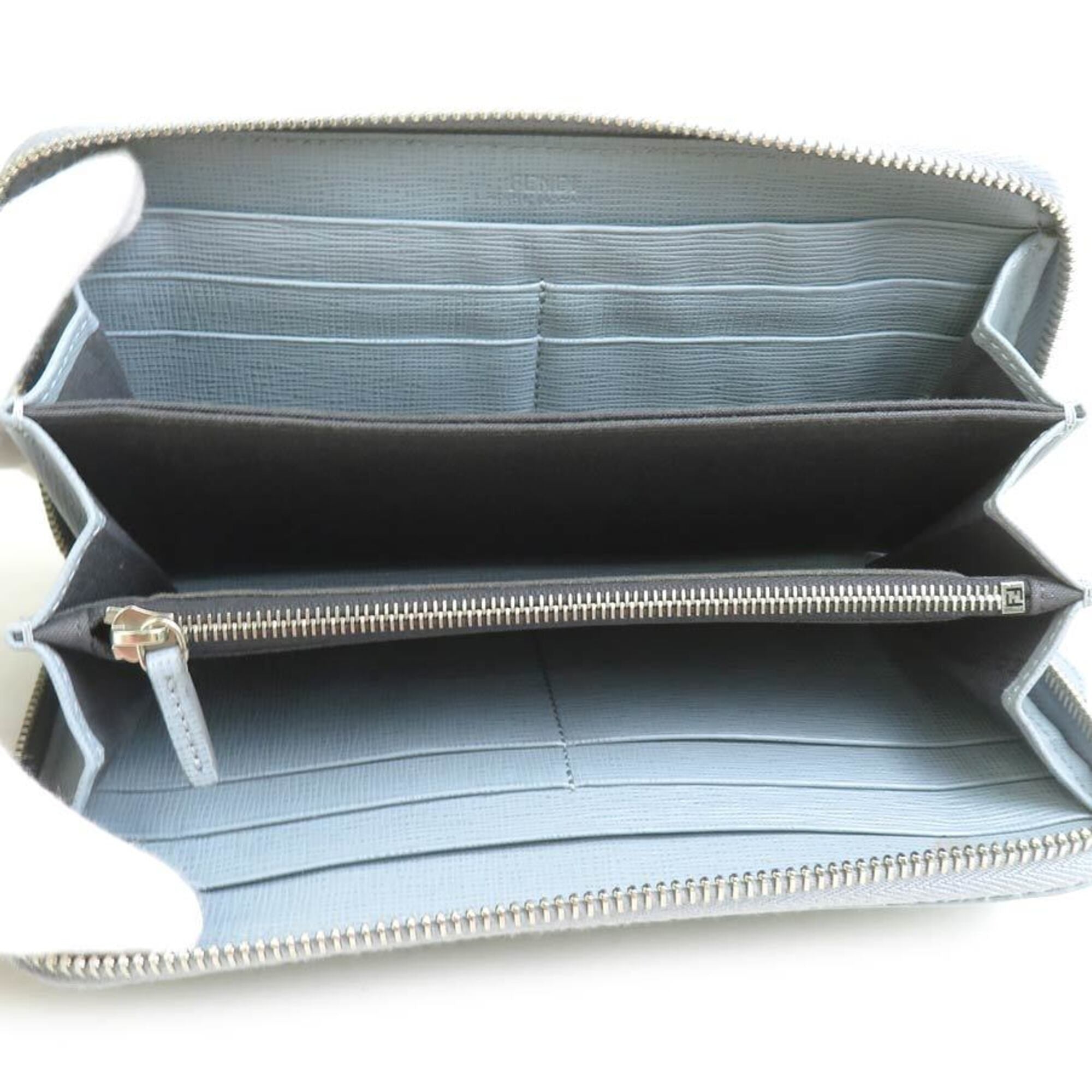 Fendi Light Gray Leather Long Wallet (Bi-Fold) (Pre-Owned)