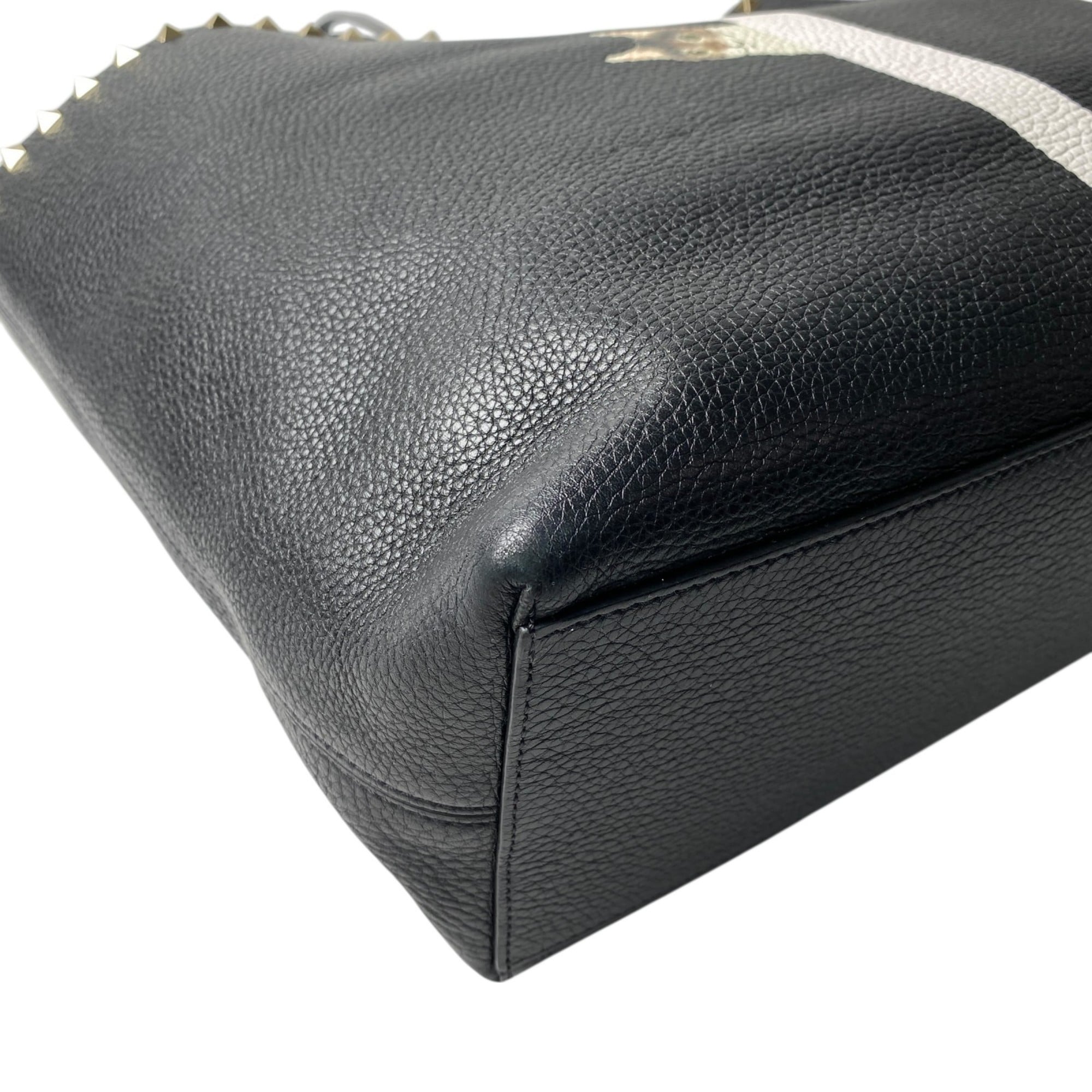 Valentino Black Leather Tote Bag (Pre-Owned)
