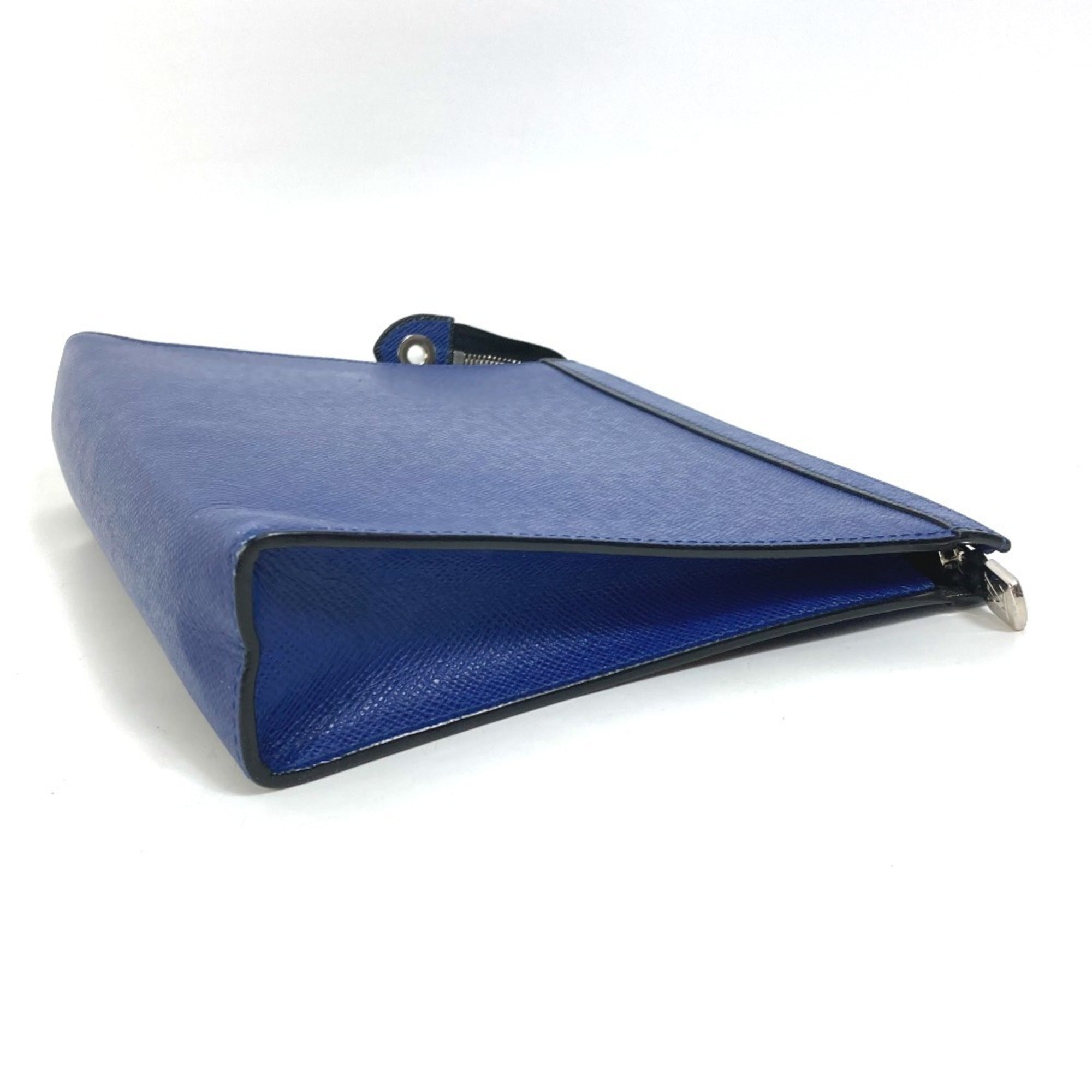 Louis Vuitton Taiga Blue Taiga Leather Pouch (Pre-Owned)
