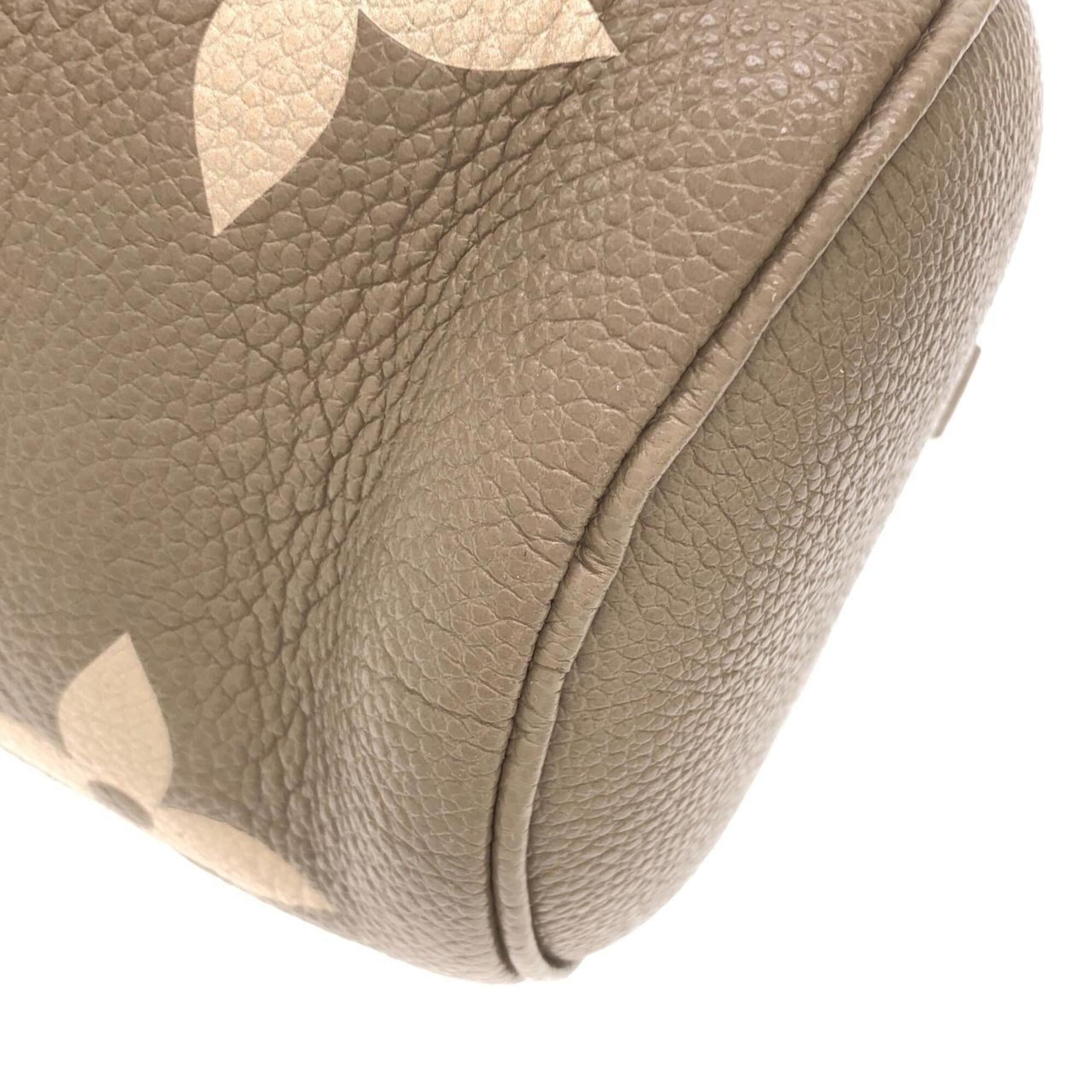 Louis Vuitton Cream Tourterelle Leather Pouch Shoulder Bag (Pre-Owned)