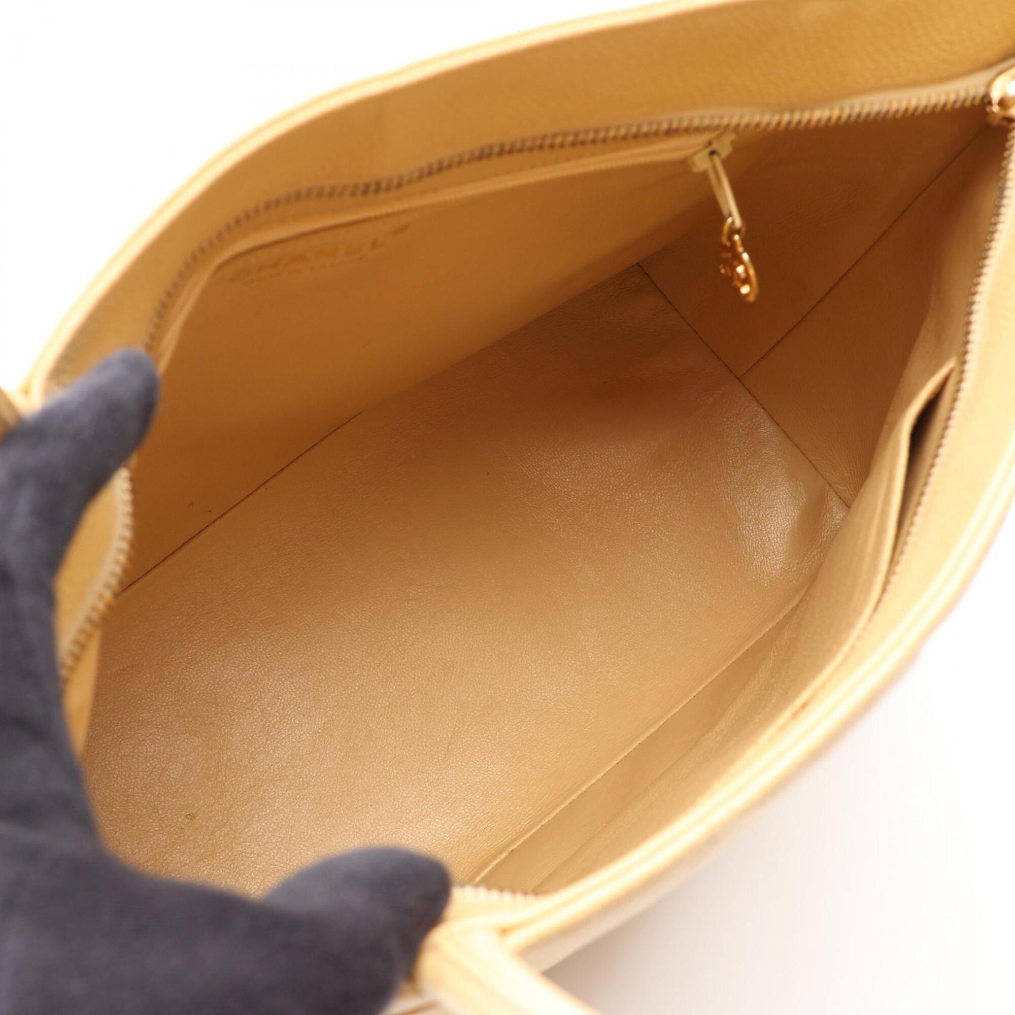 Chanel Beige Grained Calfskin Handbag Tote Bag (Pre-Owned)