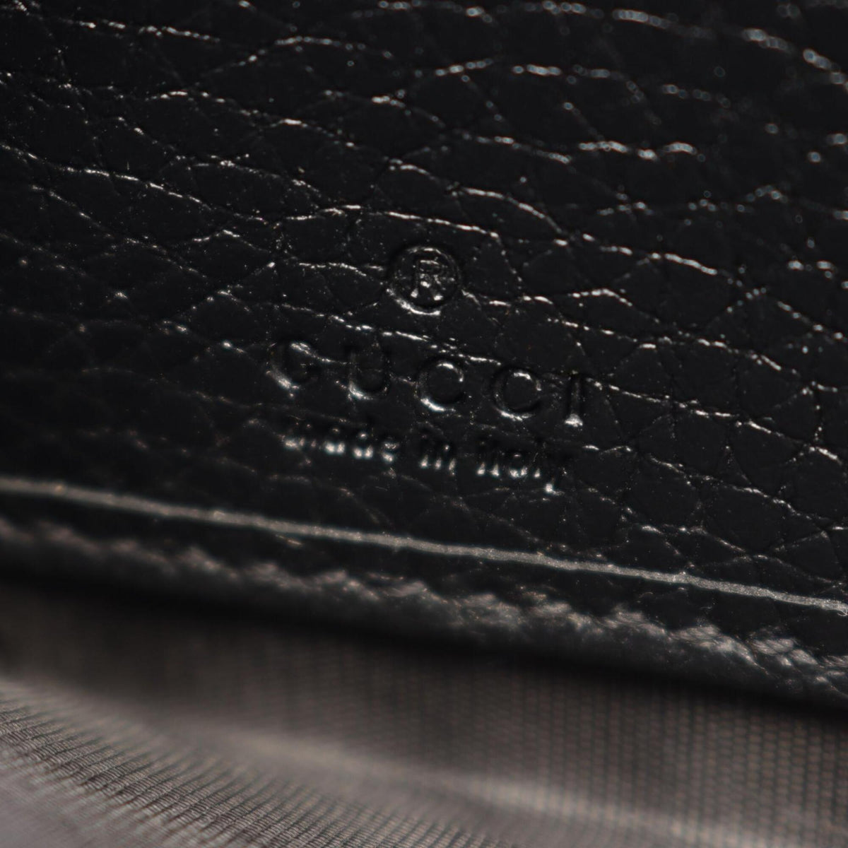 Gucci Black Leather Long Wallet (Bi-Fold) (Pre-Owned)