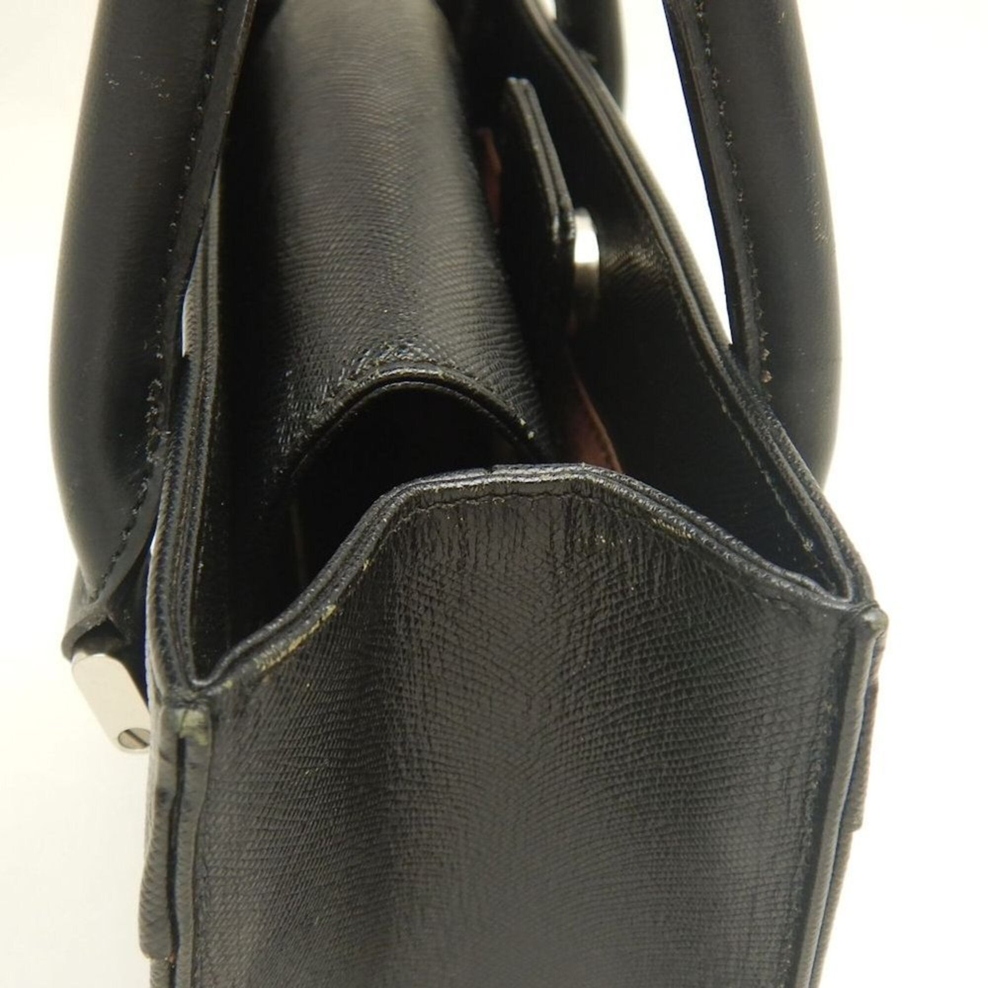 Burberry Black Leather Handbag (Pre-Owned)