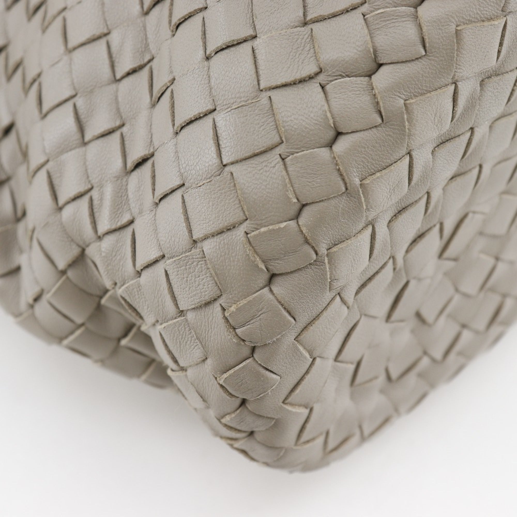 Bottega Veneta Gray Intrecciato Shoulder Bag (Pre-Owned)