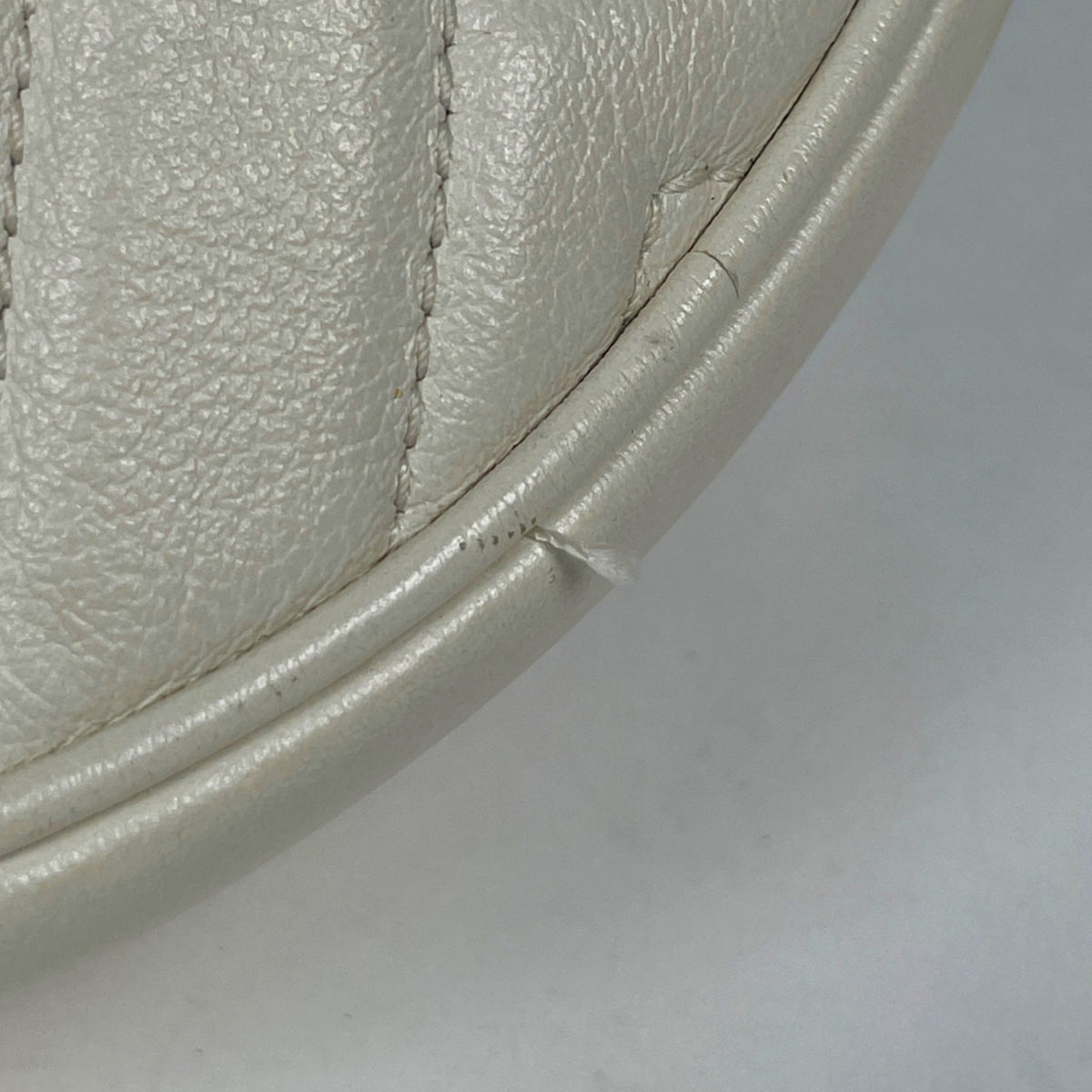 Gucci Ivory Leather Shoulder Bag (Pre-Owned)