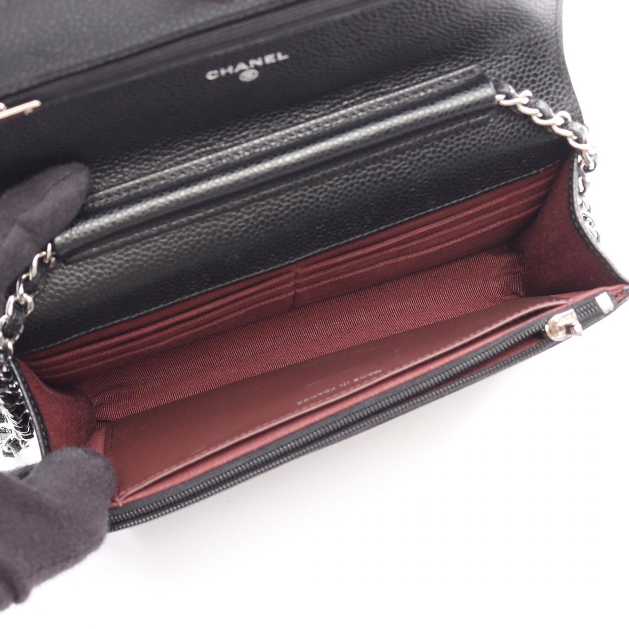 Chanel Black Grained Calfskin Handbag Shoulder Bag (Pre-Owned)