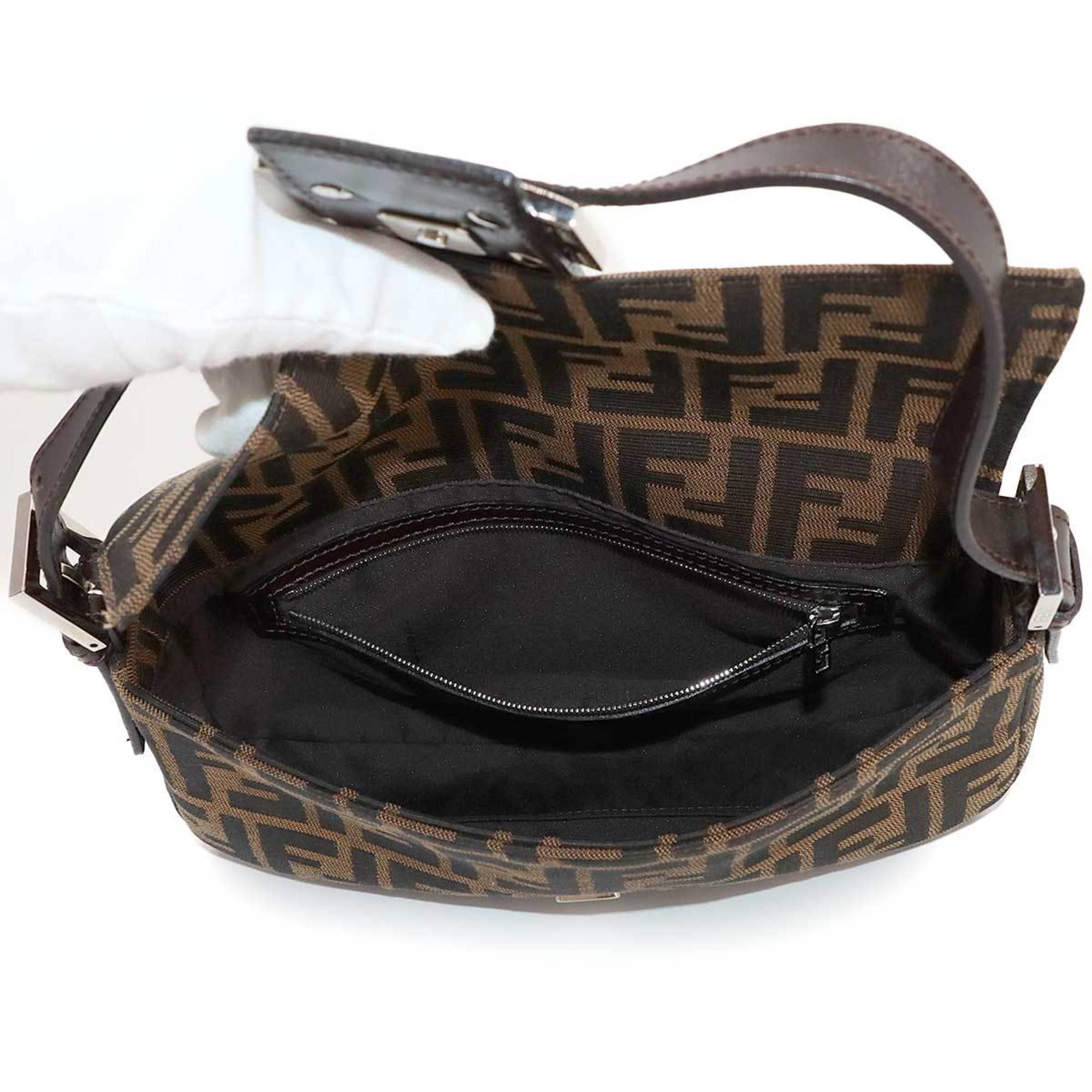 Fendi Brown Canvas Leather Baguette Bag Shoulder Bag (Pre-Owned)
