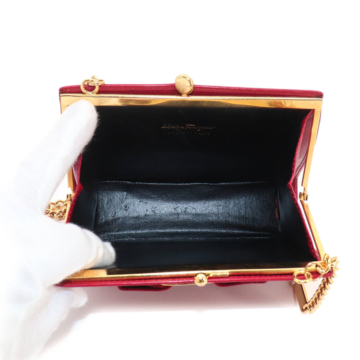 Salvatore Ferragamo Red Color Leather Shoulder Bag (Pre-Owned)