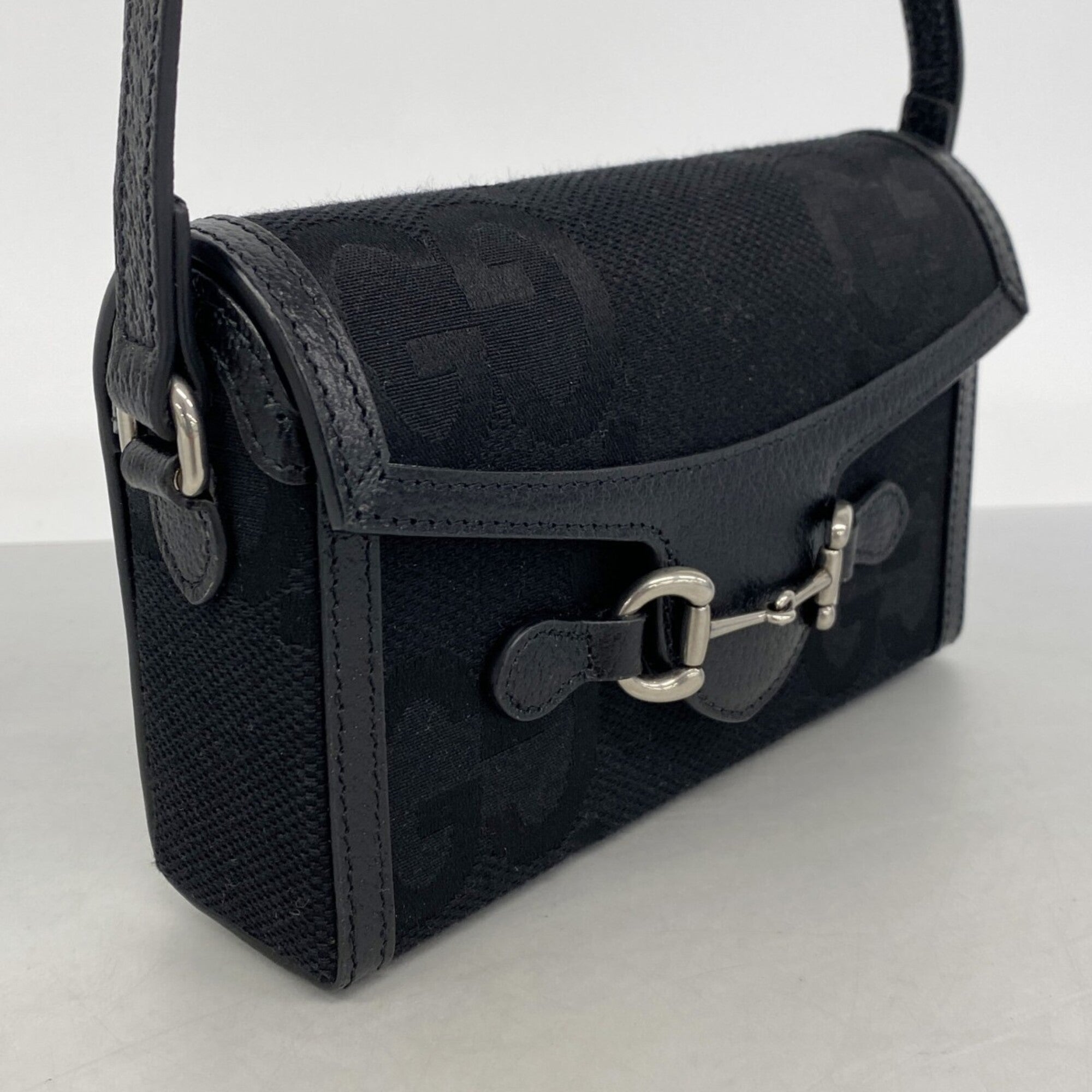 Gucci Black Canvas Shoulder Bag (Pre-Owned)