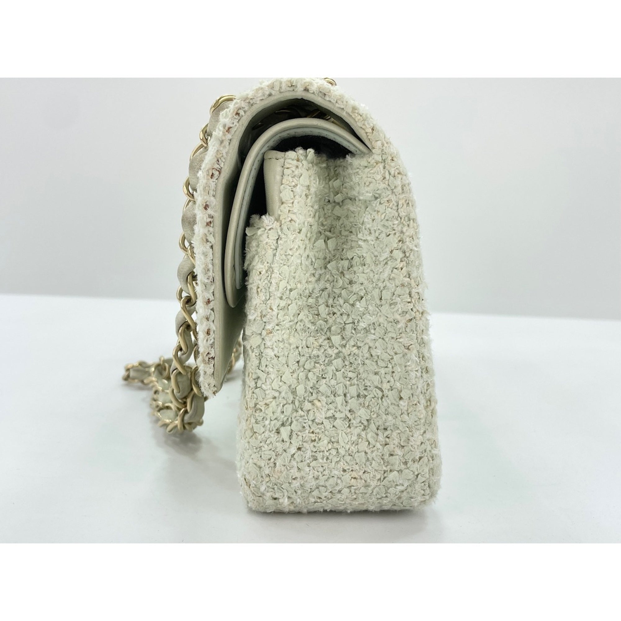 Chanel Blue Shoulder Bag (Pre-Owned)