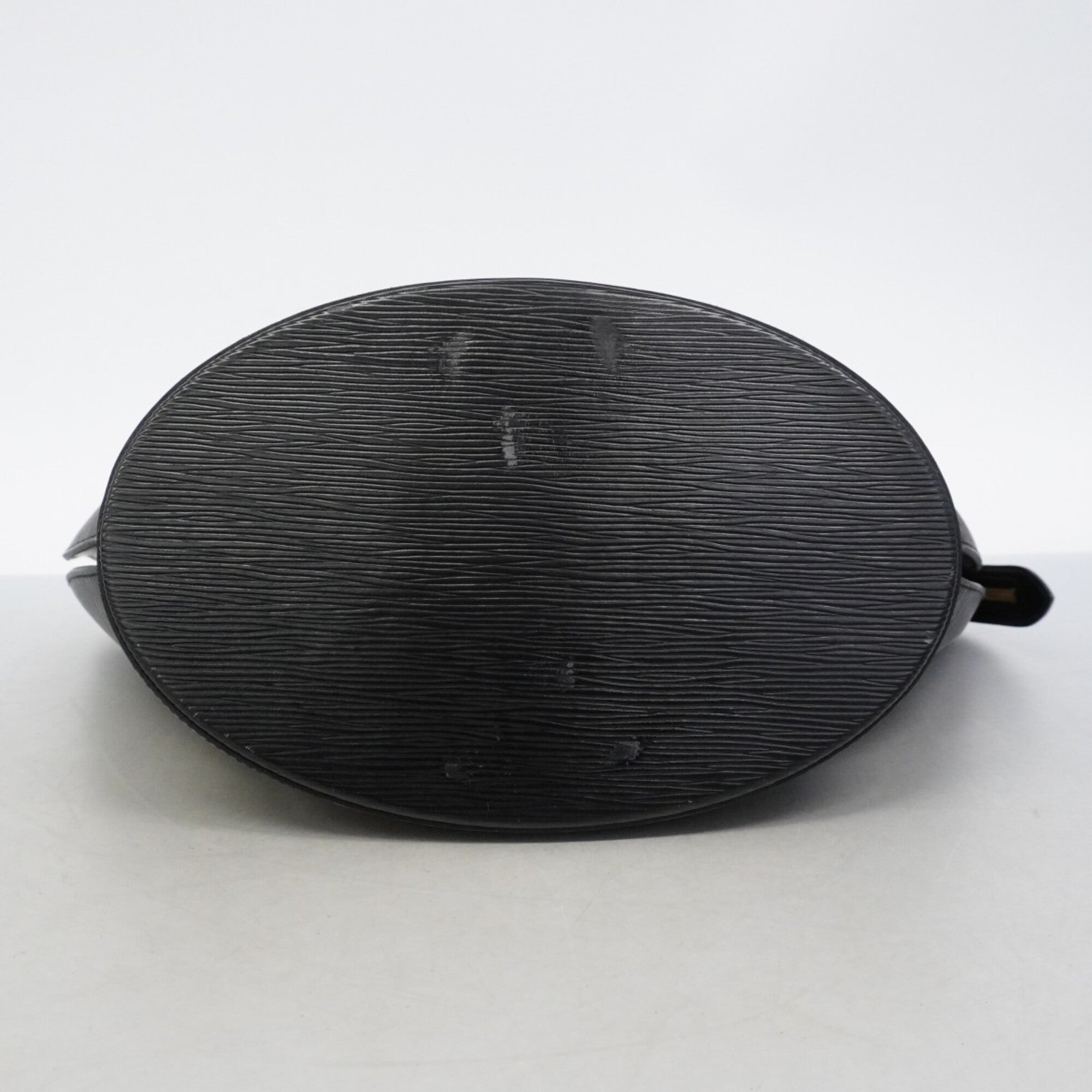 Louis Vuitton Noir Shoulder Bag (Pre-Owned)