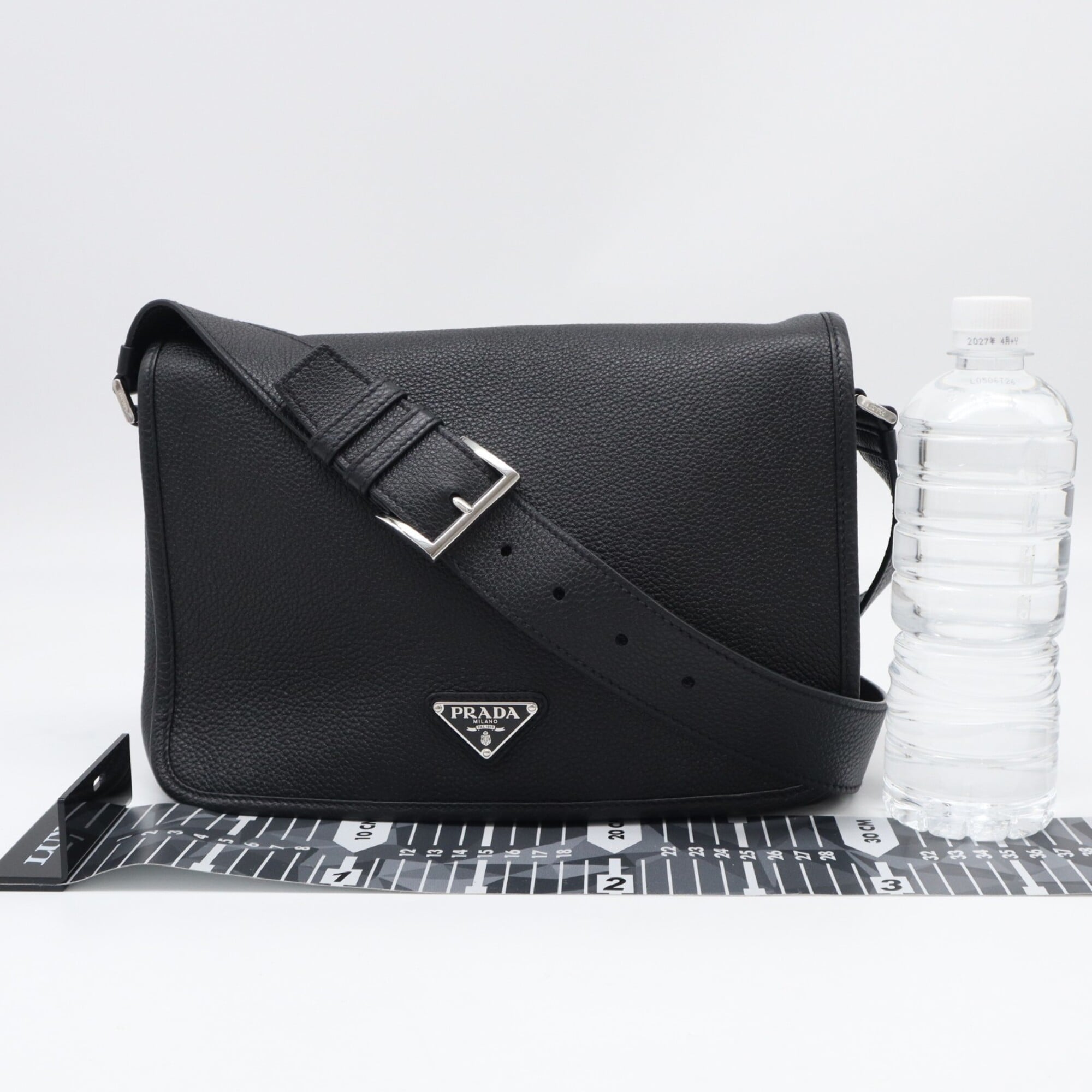 Prada Black Leather Shoulder Bag (Pre-Owned)