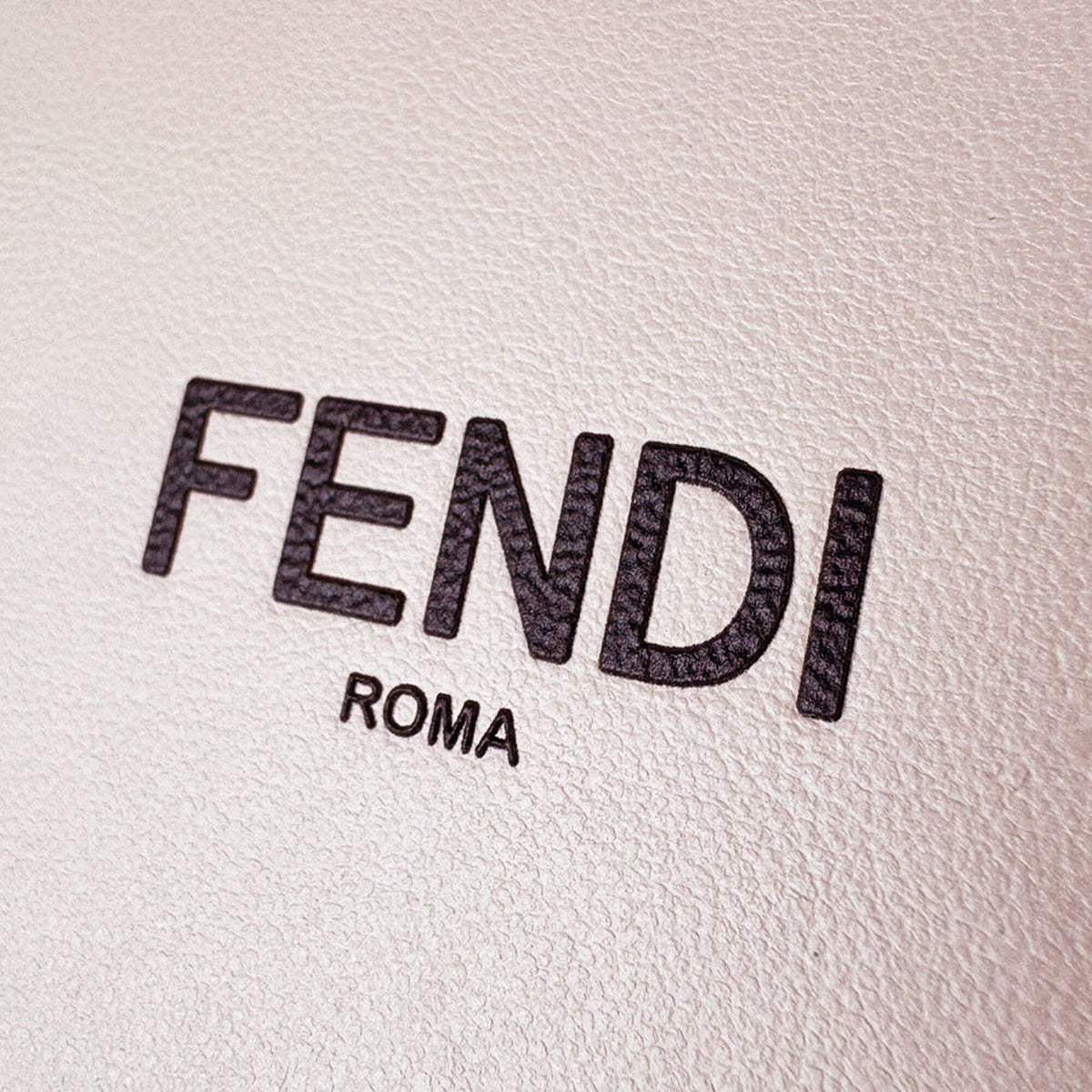 Fendi Pink Beige Leather Shoulder Bag (Pre-Owned)
