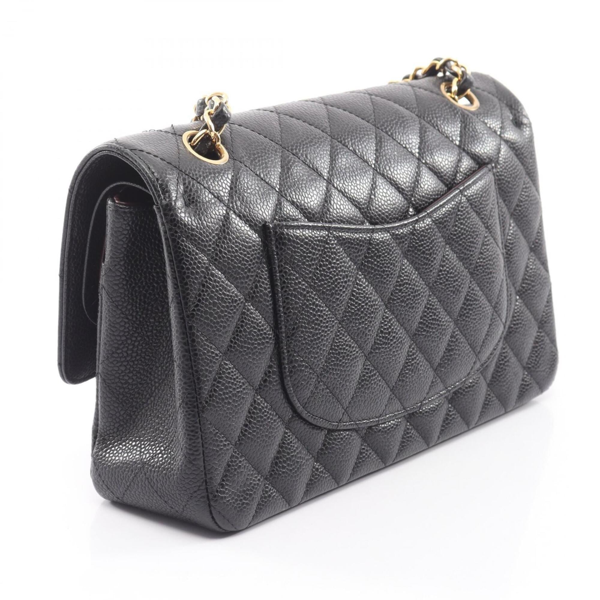 Chanel Black Grained Calfskin Handbag Shoulder Bag (Pre-Owned)