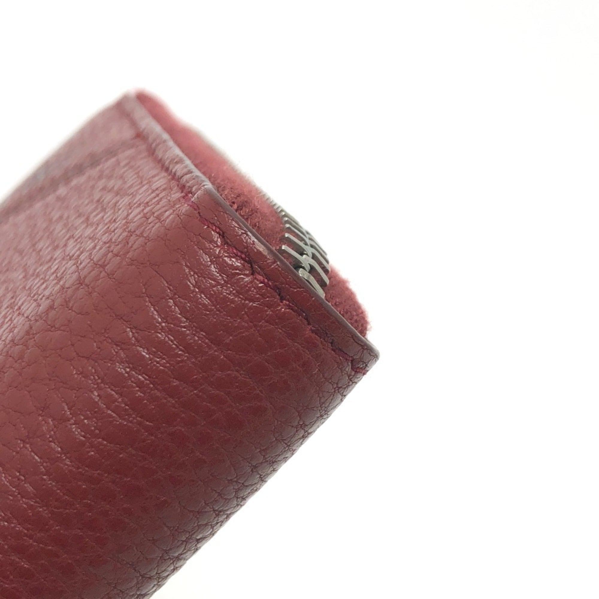 Prada Red Color Leather Long Wallet (Bi-Fold) (Pre-Owned)