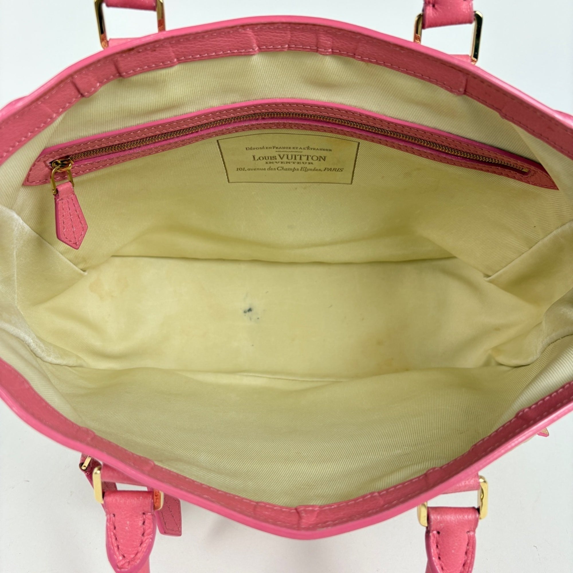 Louis Vuitton Beige Pink Monogram Monogram Handbag (Pre-Owned)