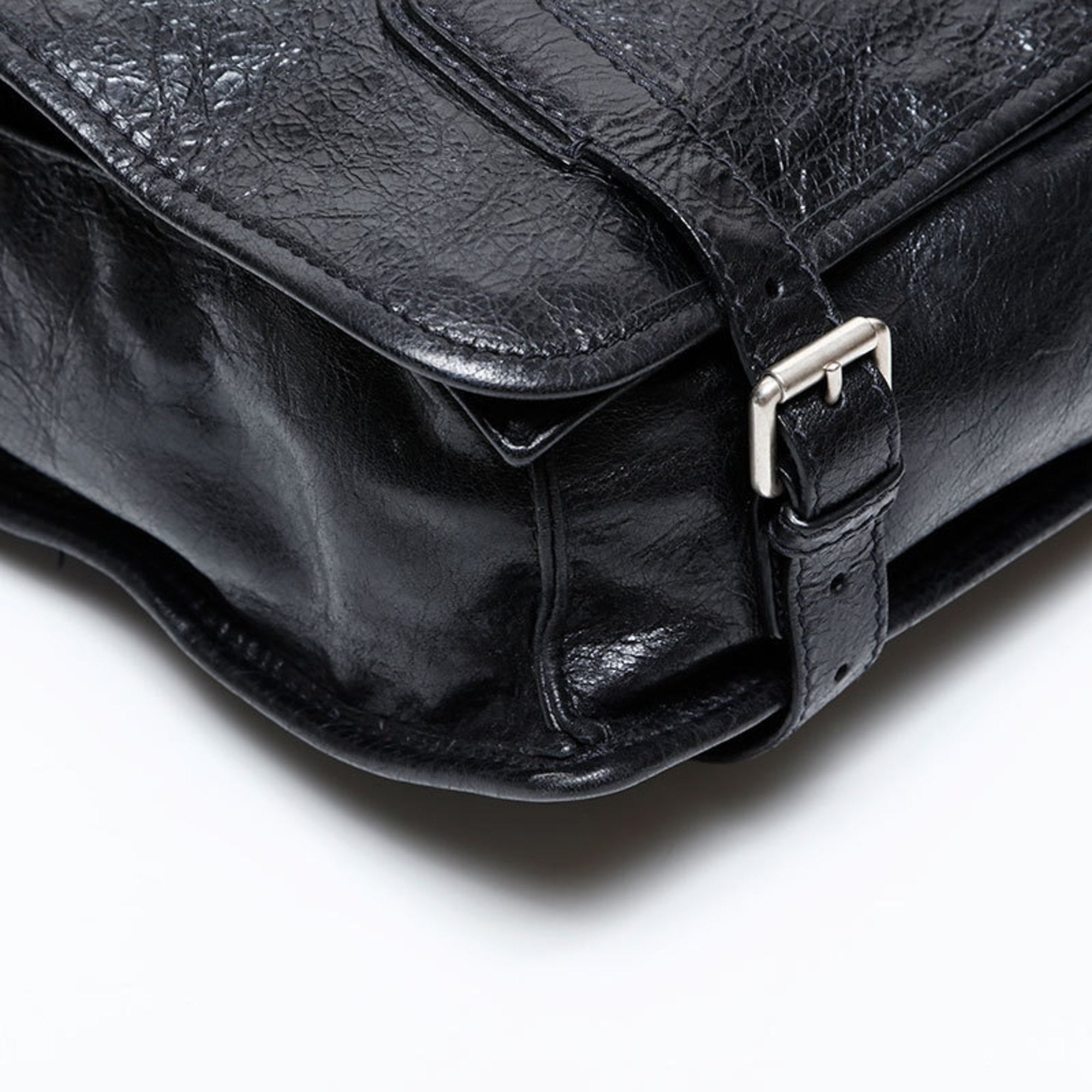 Balenciaga Black Leather Shoulder Bag (Pre-Owned)