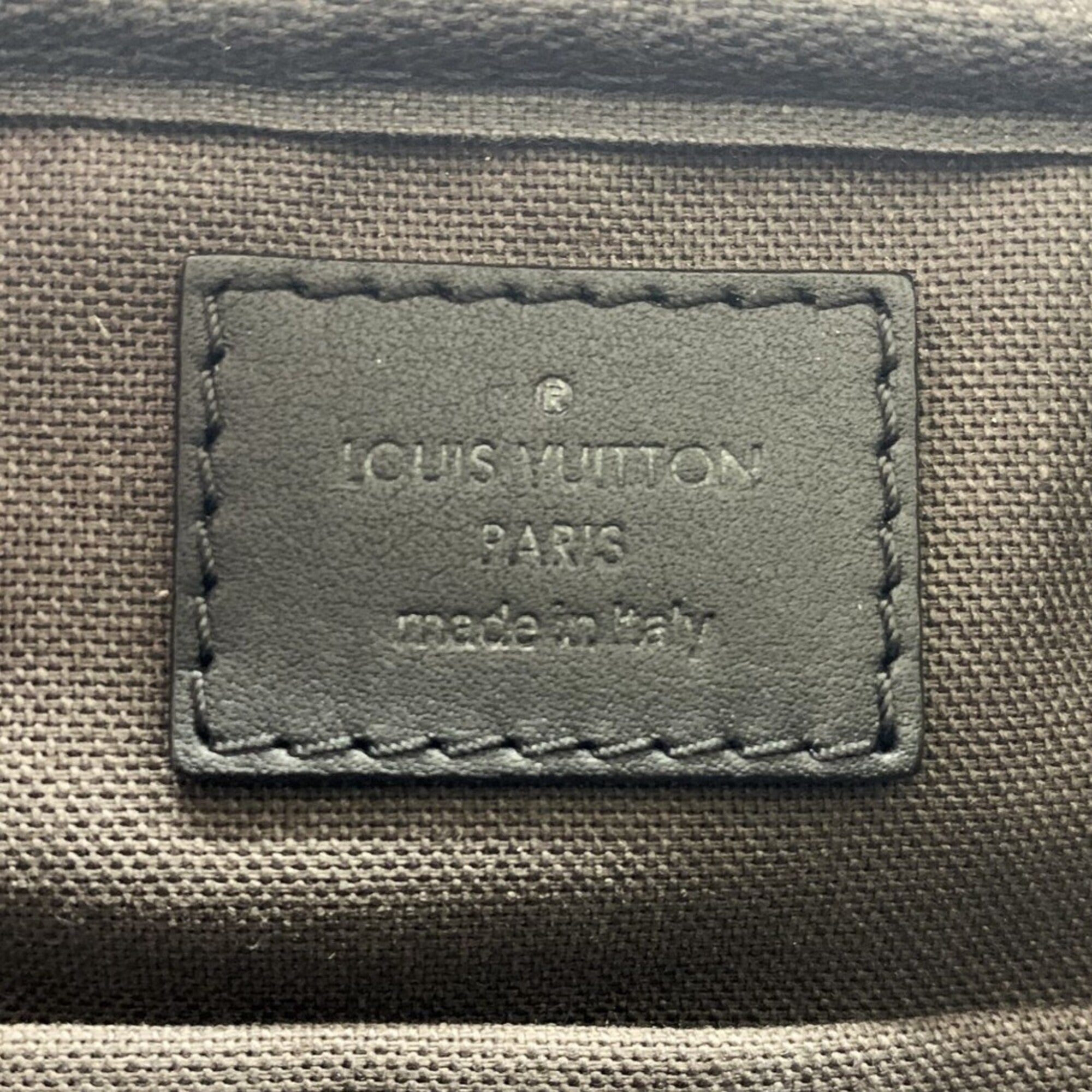 Louis Vuitton Black Leather Sling Bag (Pre-Owned)