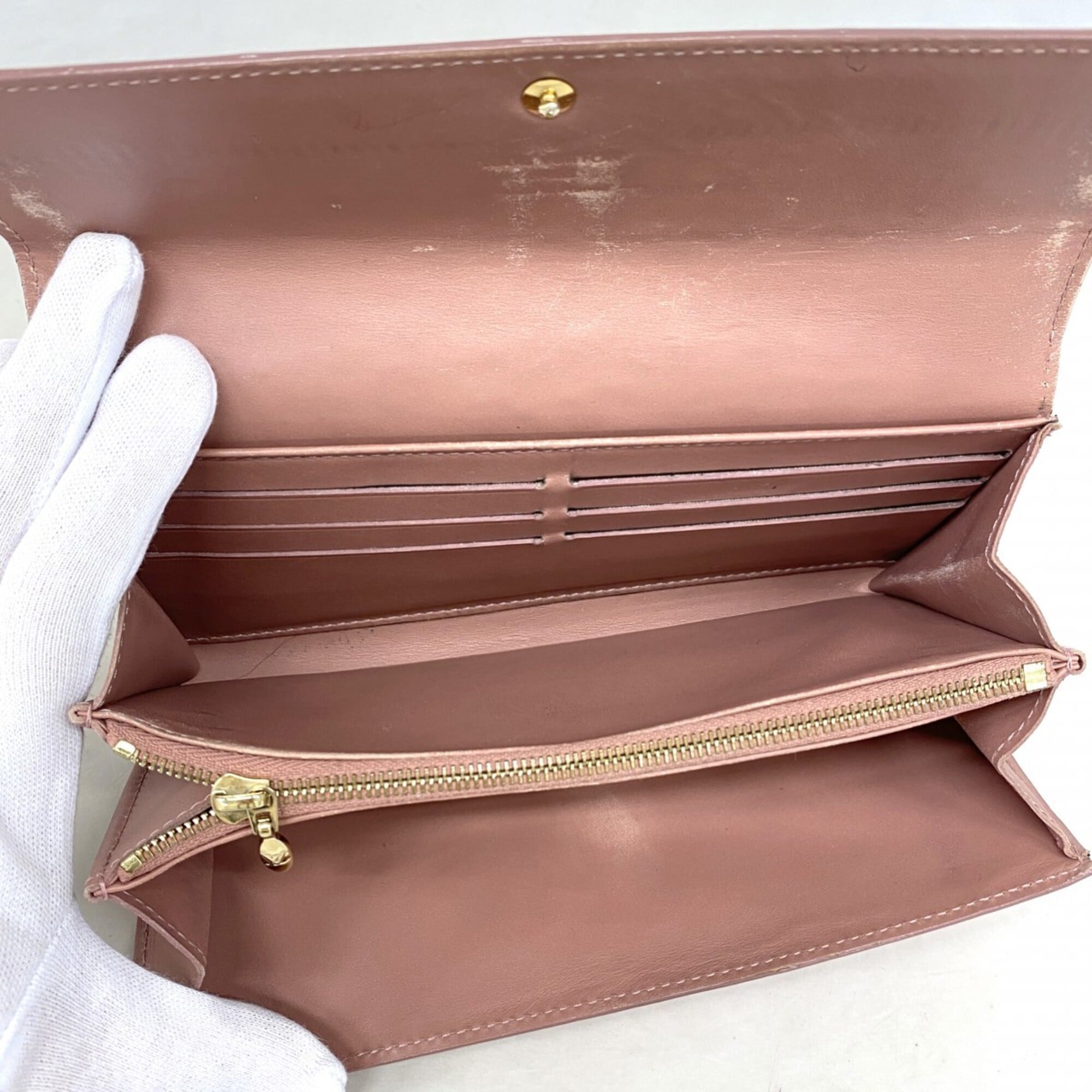 Louis Vuitton Rose Velours Long Wallet (Bi-Fold) (Pre-Owned)