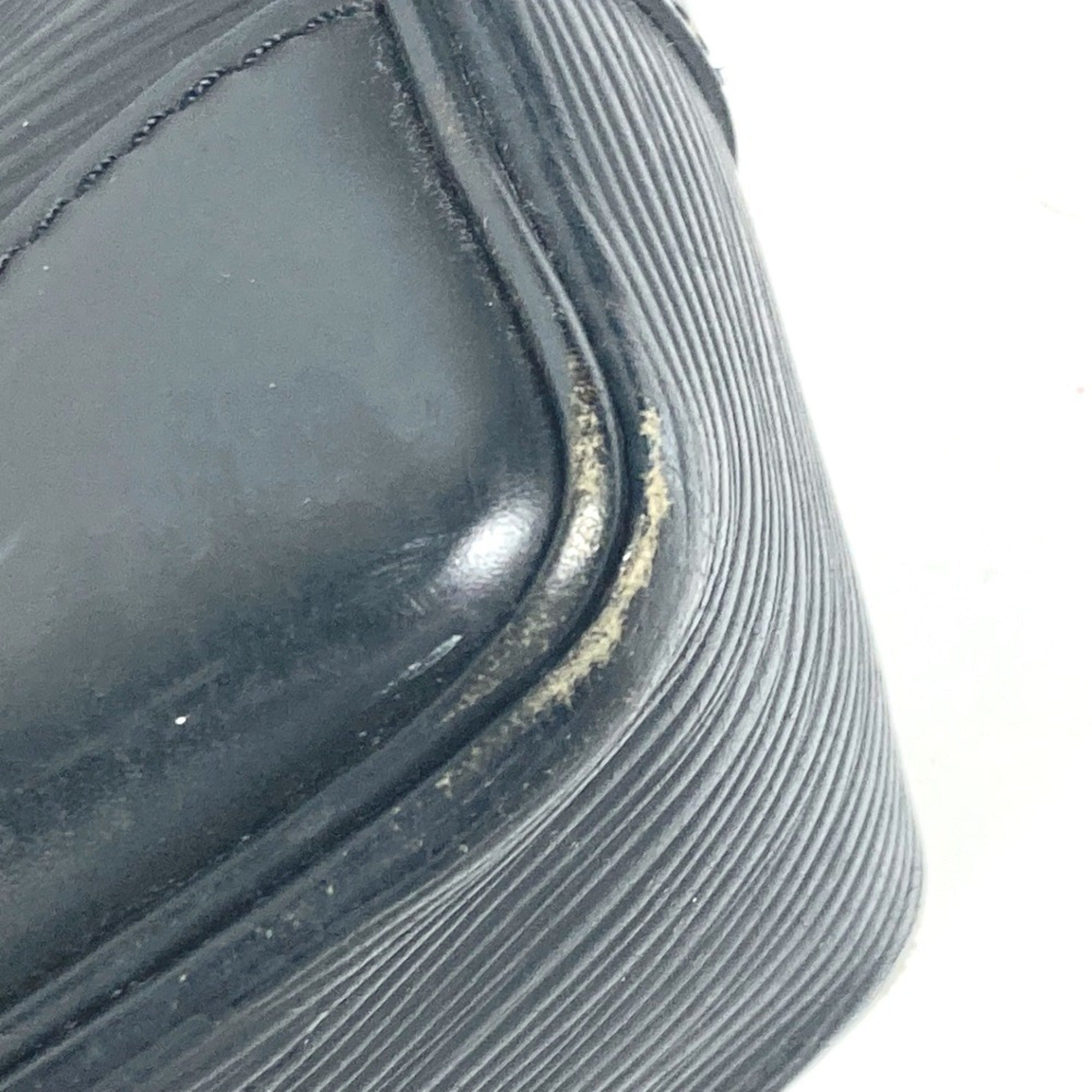 Louis Vuitton Epi Black Noir Epi Leather Briefcase (Pre-Owned)