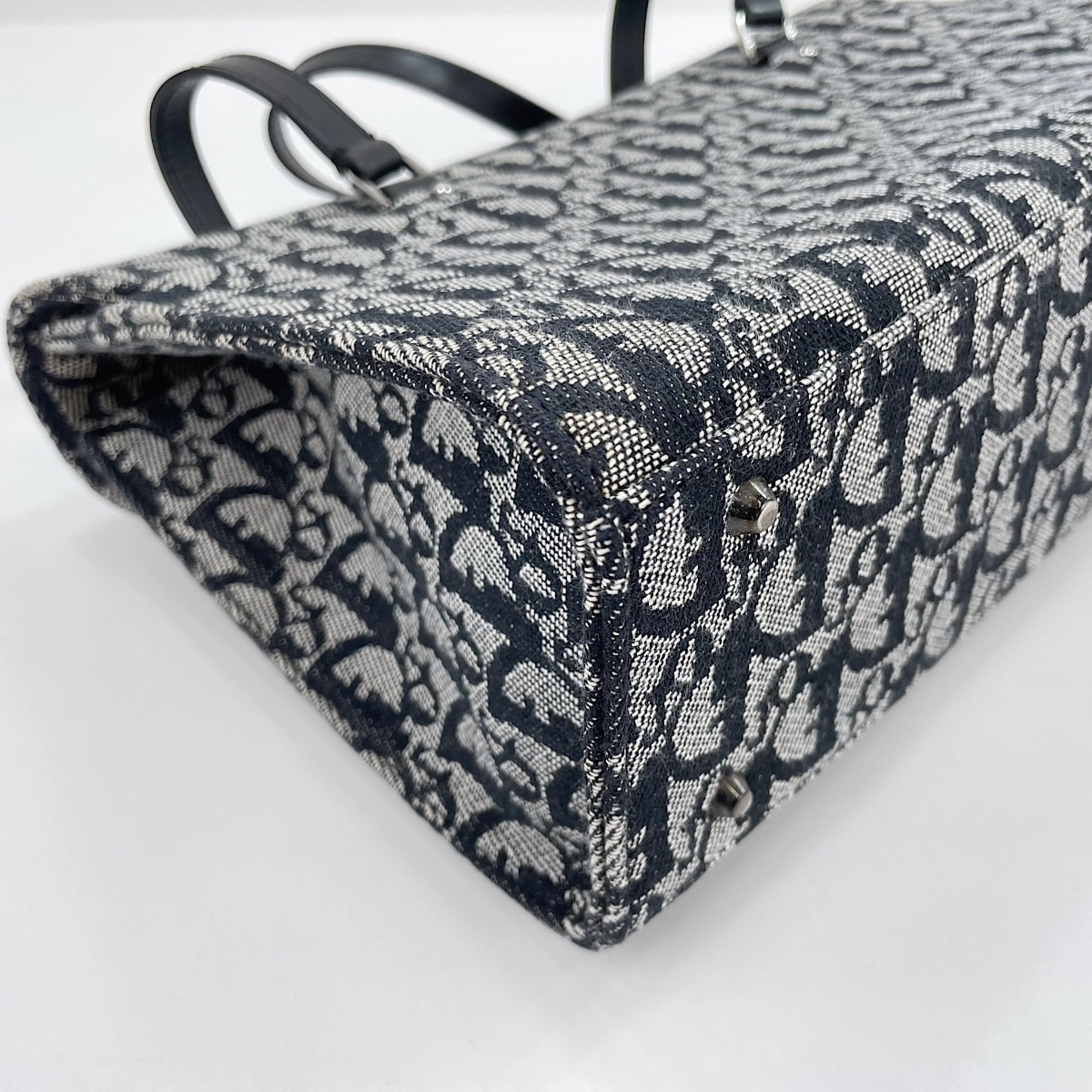 Christian Dior Black Handbag (Pre-Owned)
