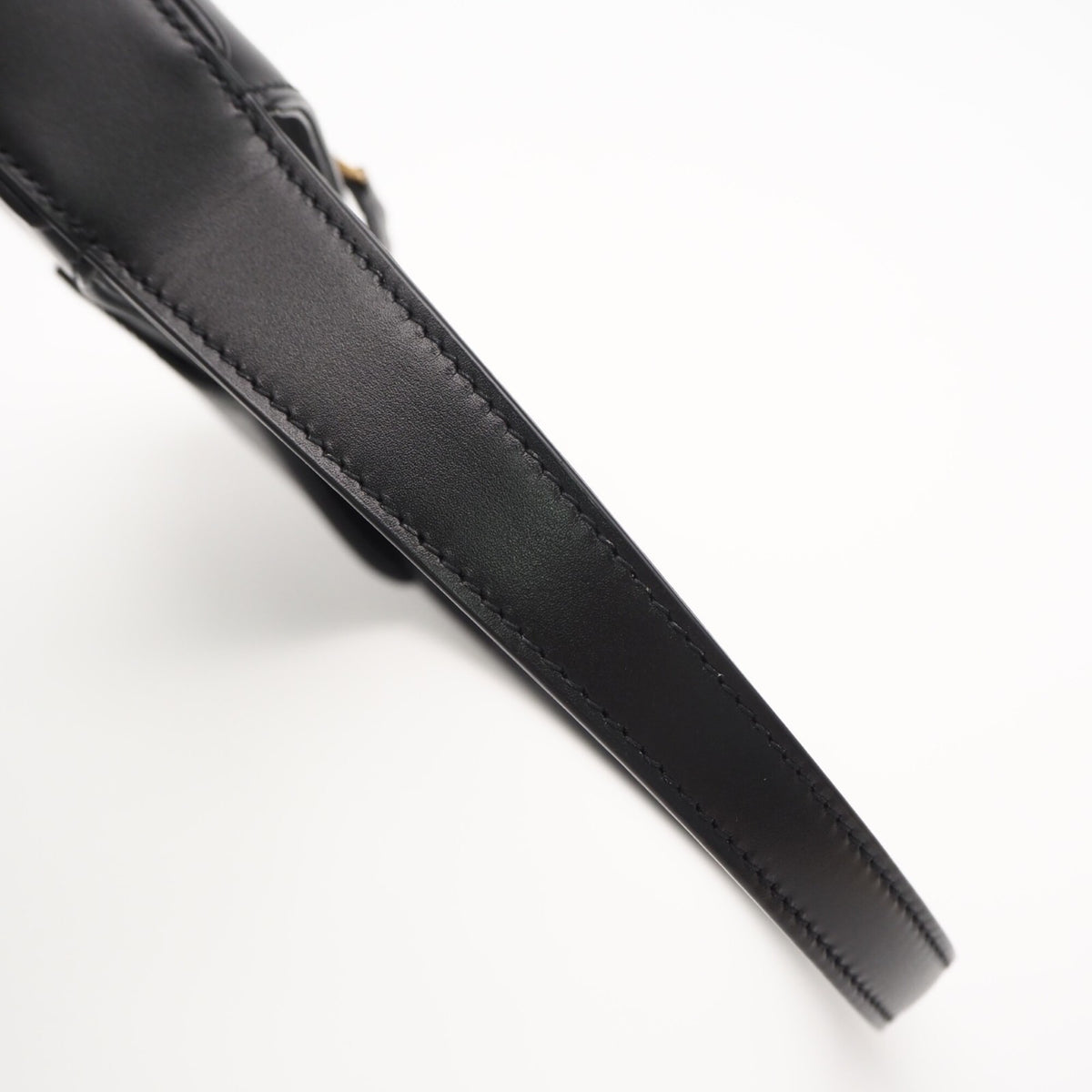 Yves Saint Laurent Black Leather Handbag (Pre-Owned)