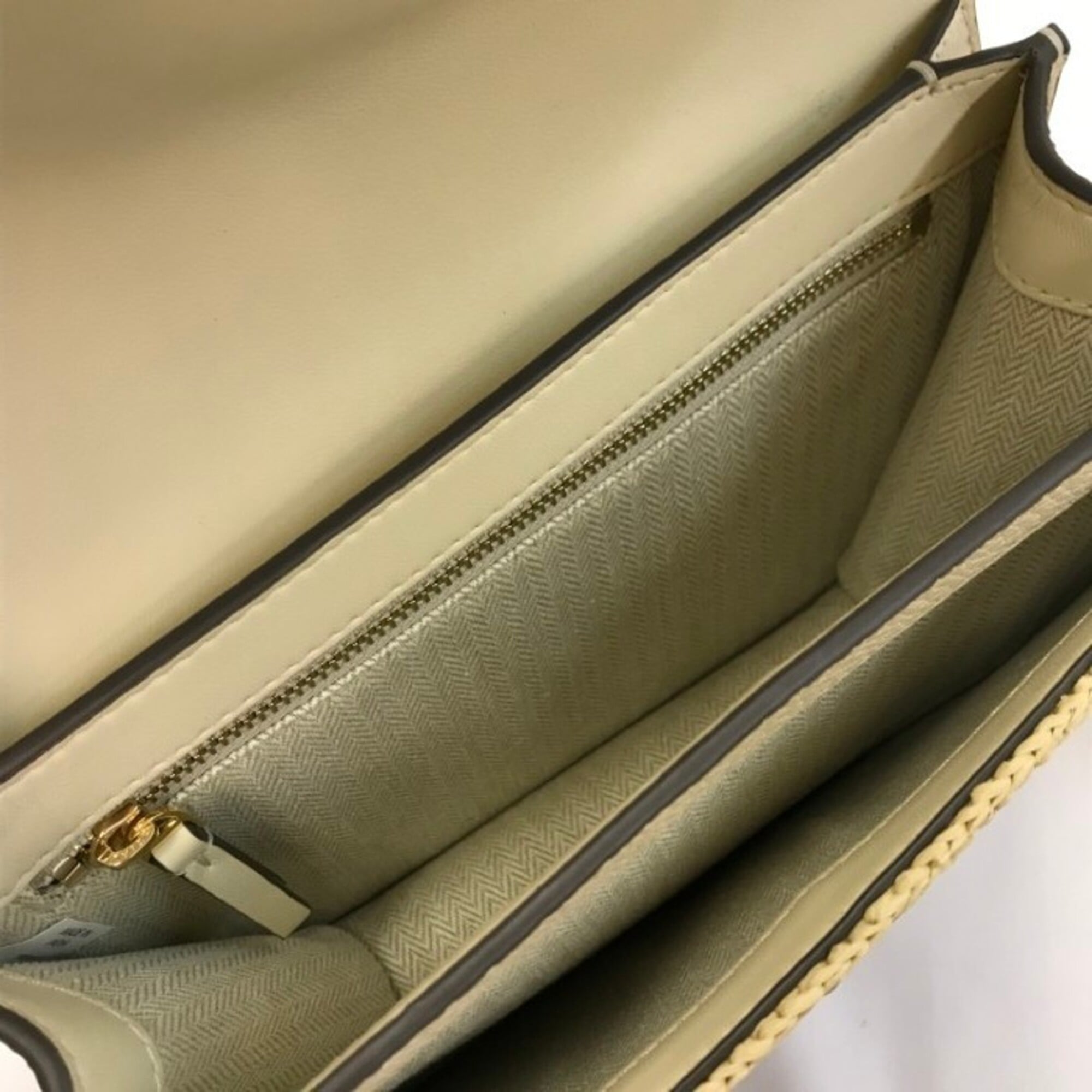Tory Burch Beige Shoulder Bag (Pre-Owned)