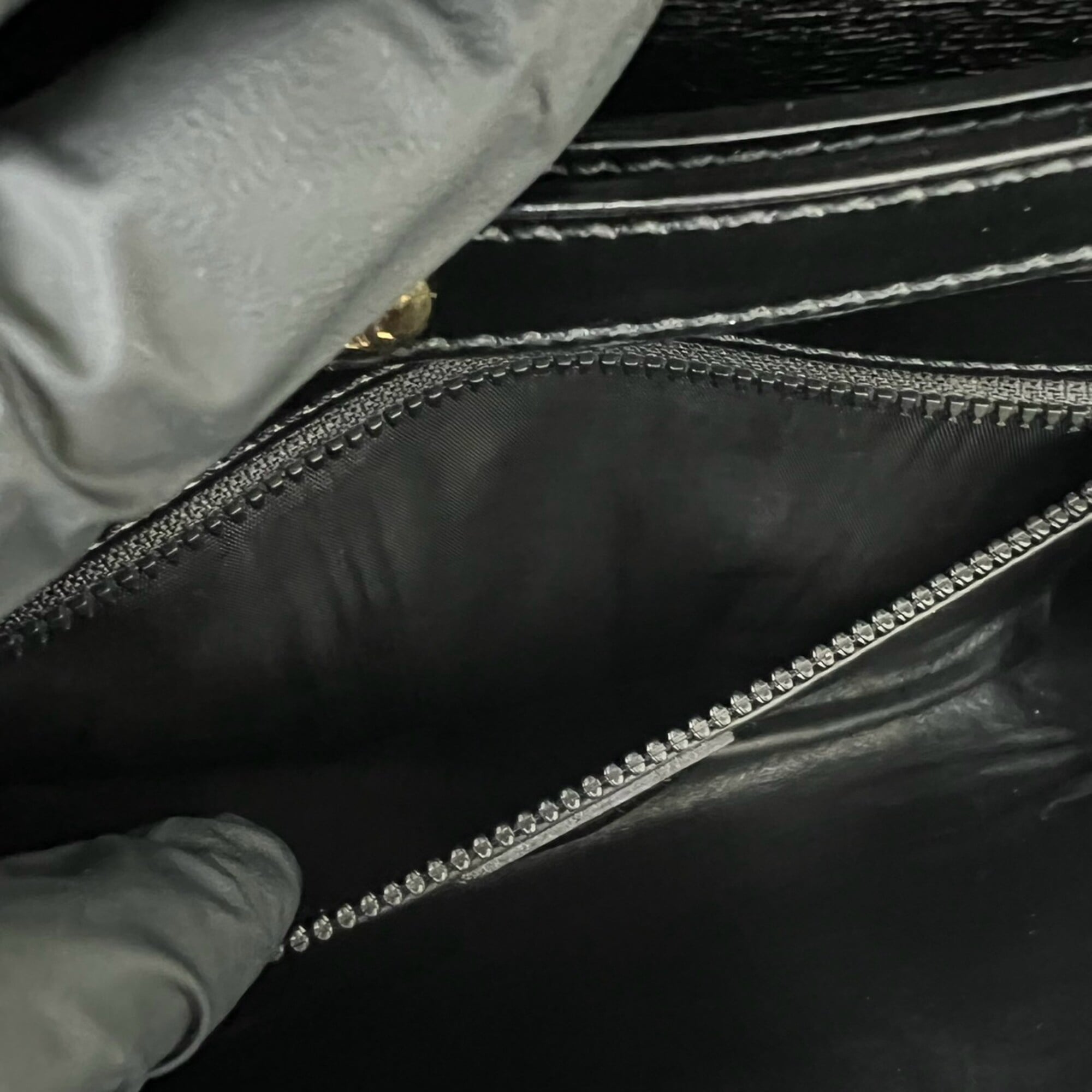 Celine Black Leather Pochette Shoulder Bag (Pre-Owned)