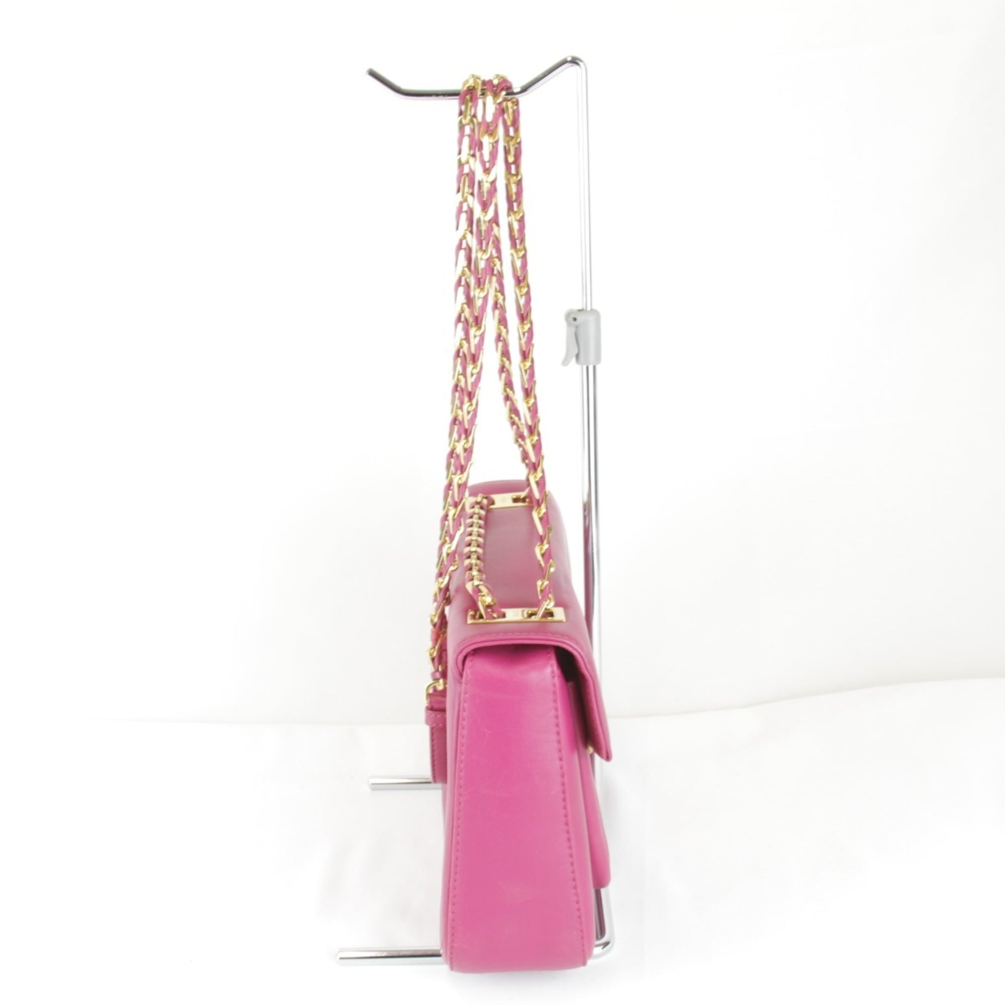 Fendi Pink Shoulder Bag (Pre-Owned)