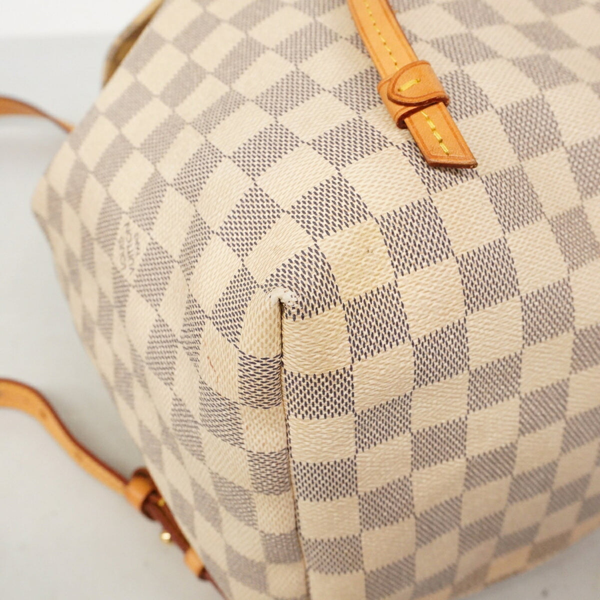 Louis Vuitton White Backpack (Pre-Owned)
