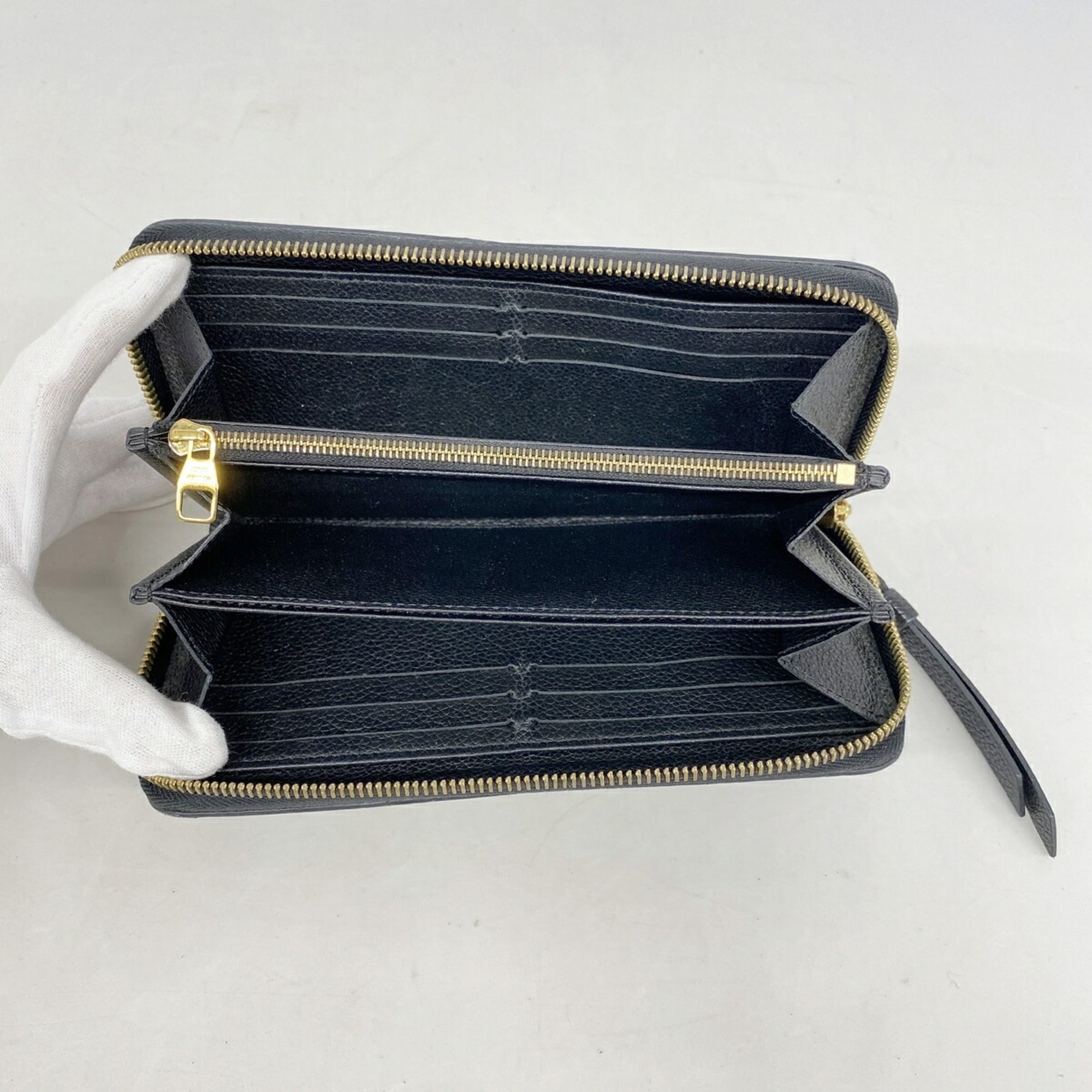 Louis Vuitton Noir Long Wallet (Bi-Fold) (Pre-Owned)