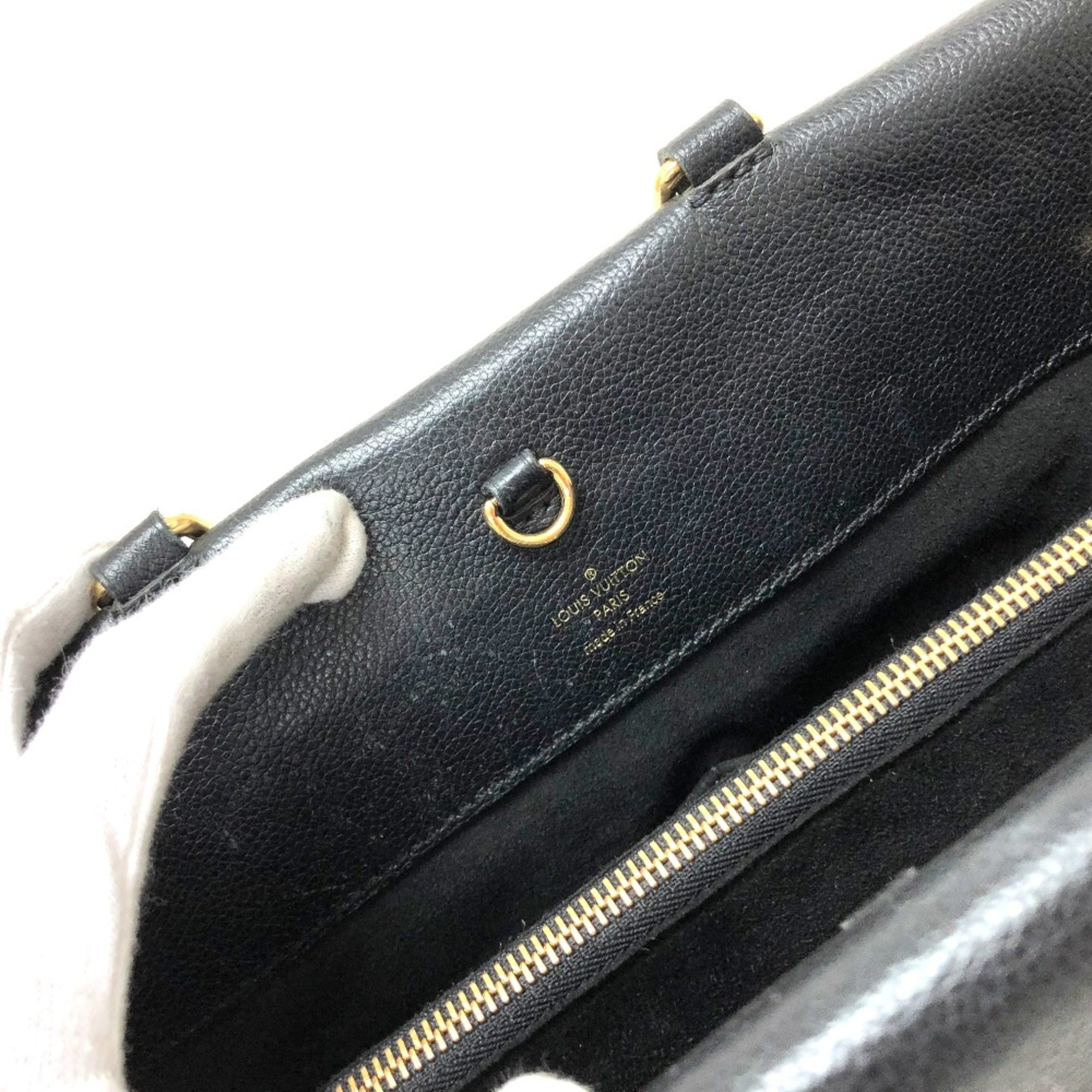 Louis Vuitton Black Other Handbag (Pre-Owned)