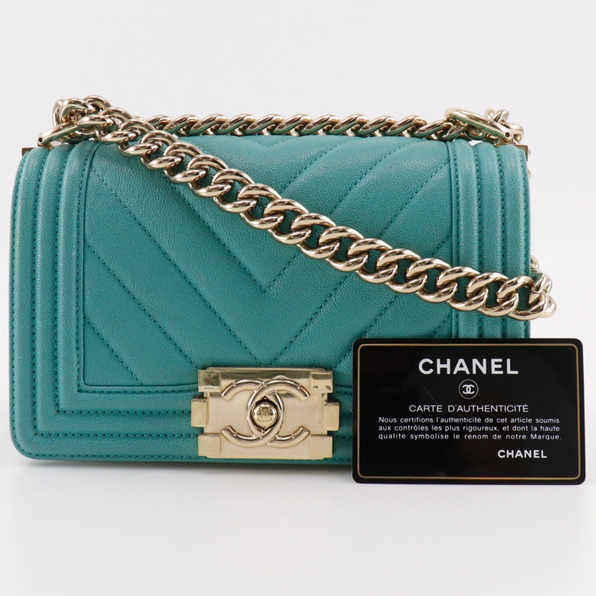 Chanel Boy Chanel Green Grained Calfskin Shoulder Bag (Pre-Owned)