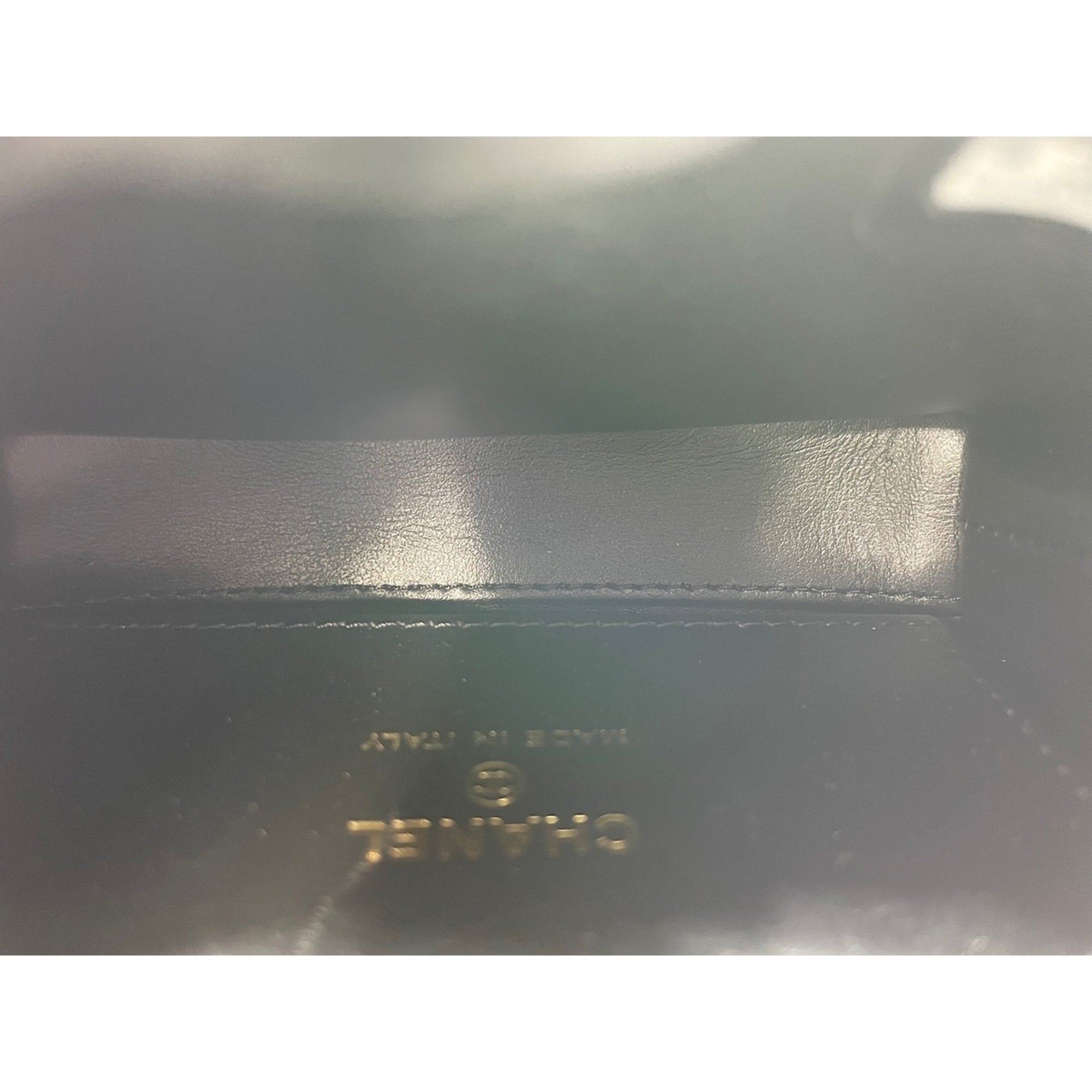 Chanel Black Shoulder Bag (Pre-Owned)