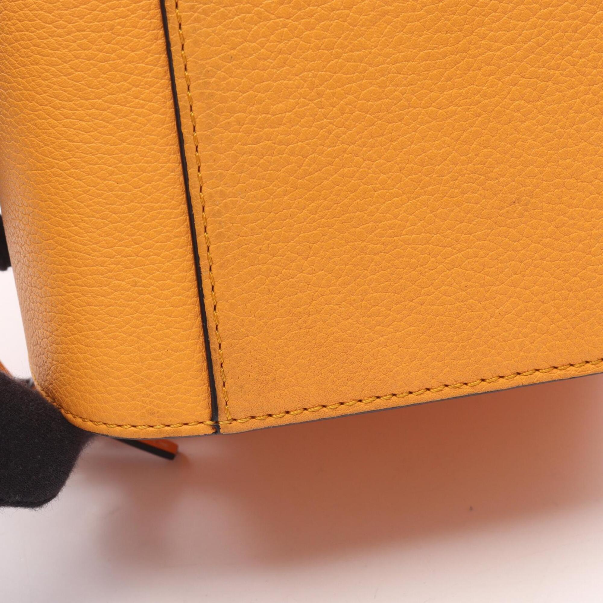 Loewe Orange Leather Handbag (Pre-Owned)