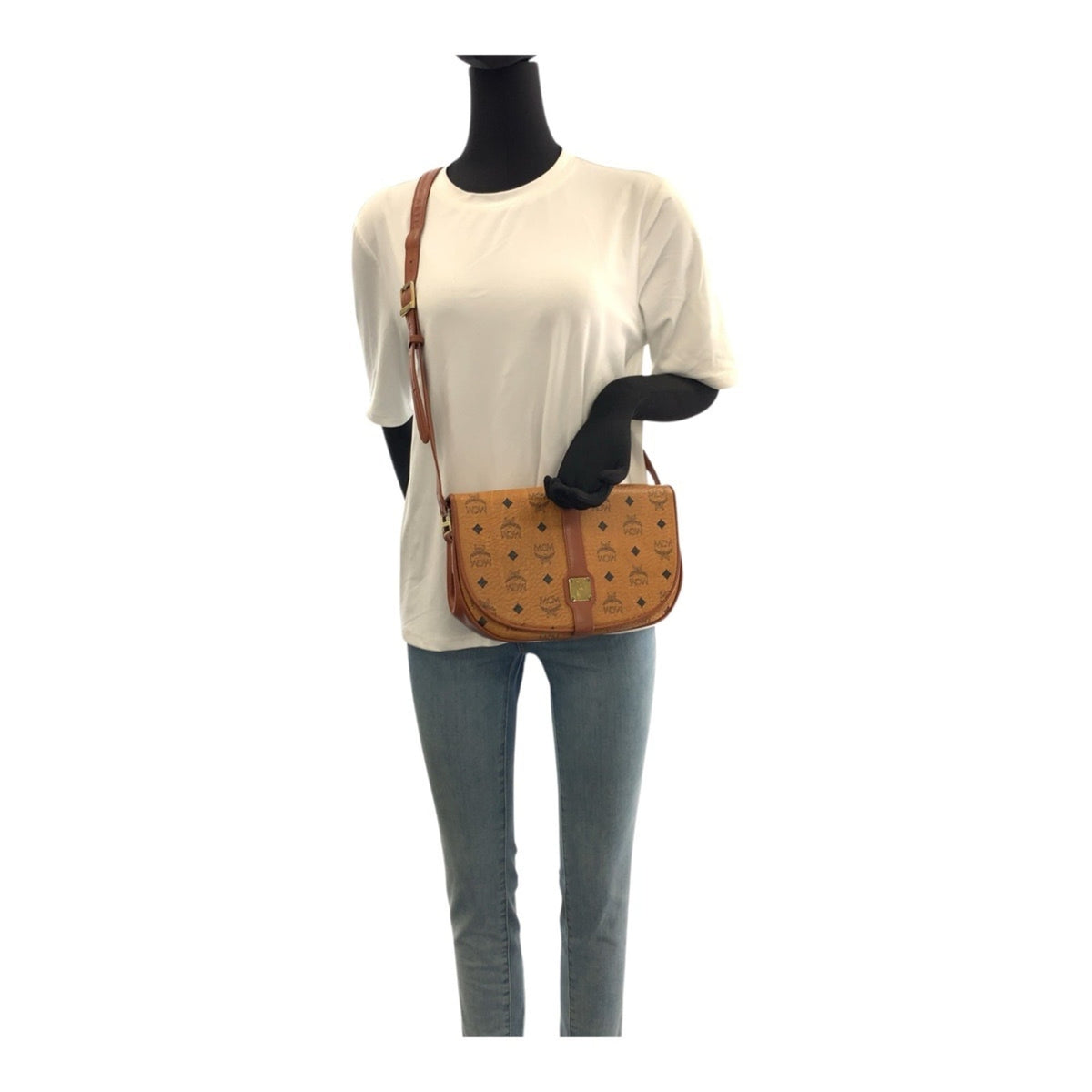 Mcm Brown Leather Pochette Shoulder Bag (Pre-Owned)