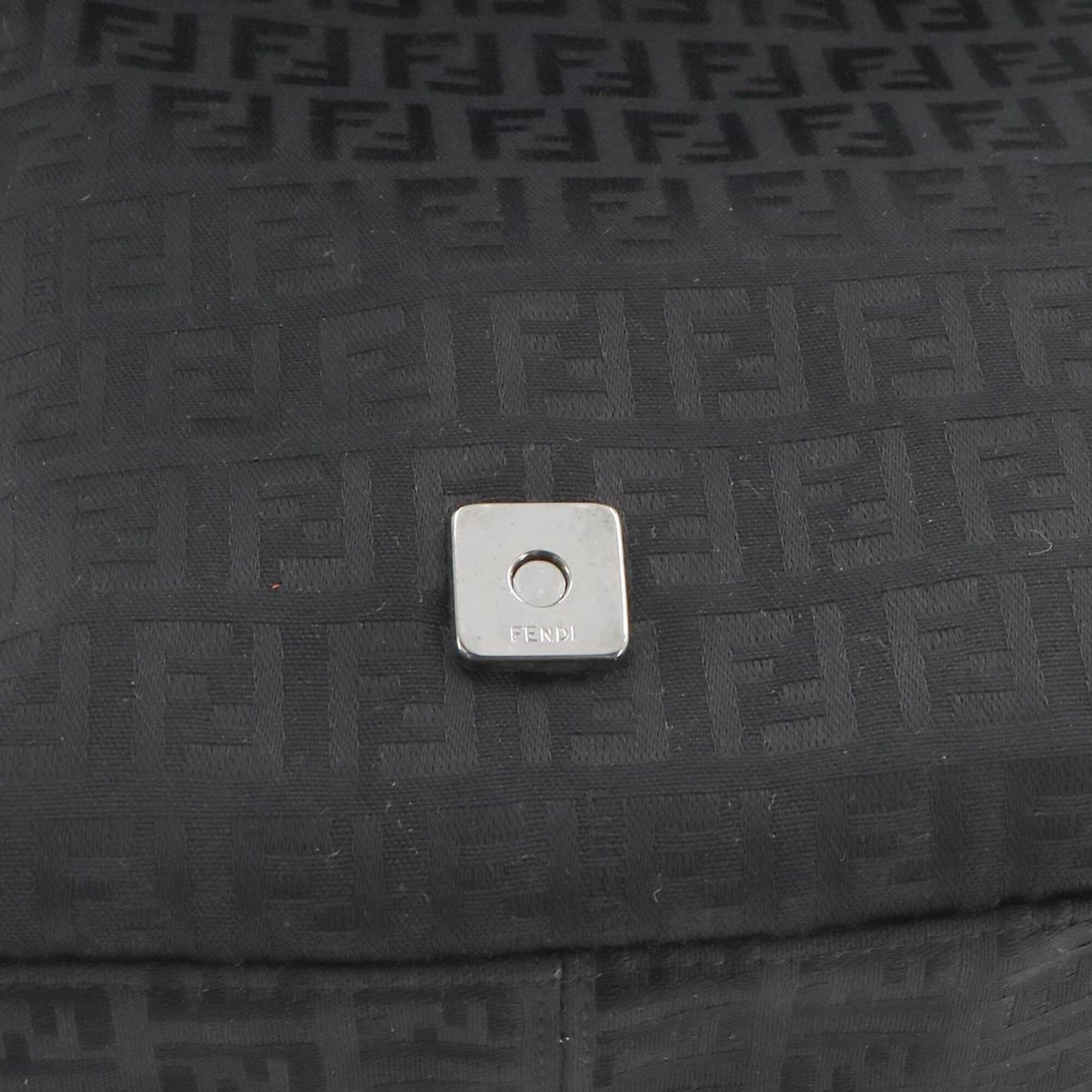 Fendi Black Canvas Leather Shoulder Bag (Pre-Owned)