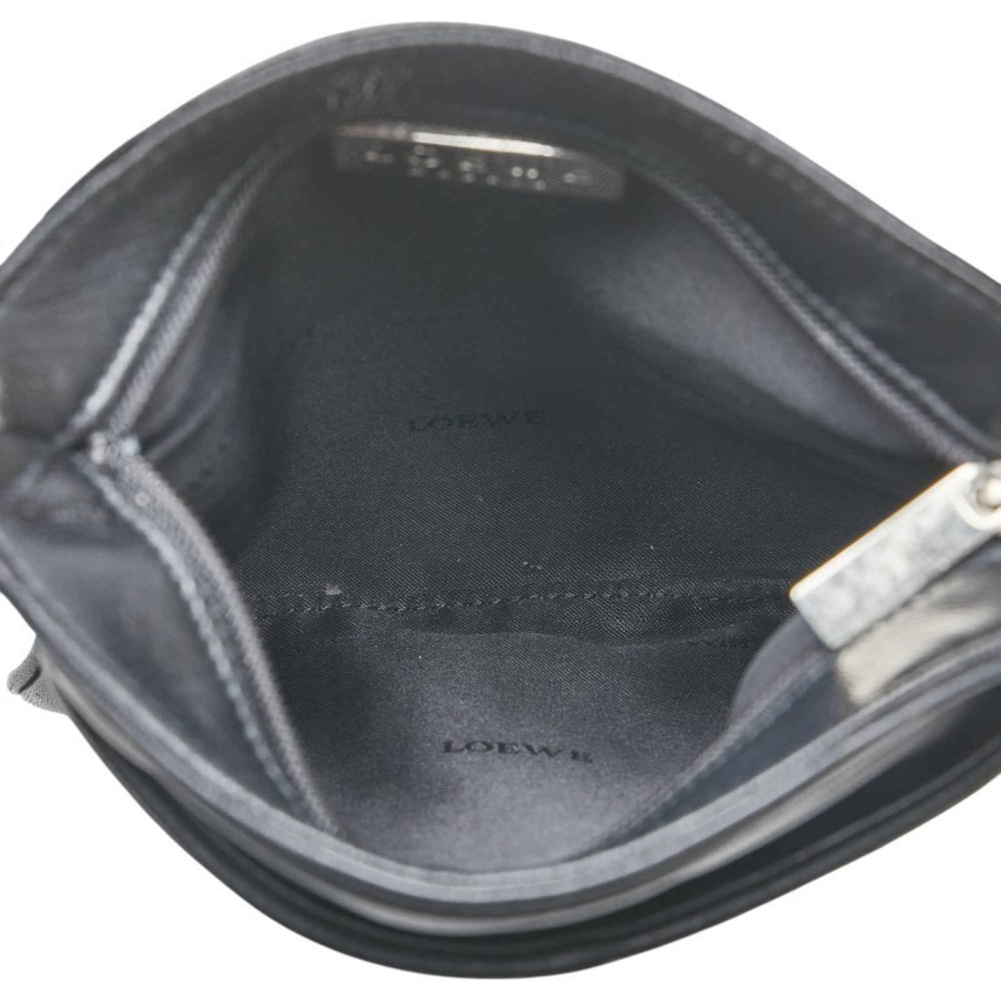 Loewe Black Leather Pochette Shoulder Bag (Pre-Owned)