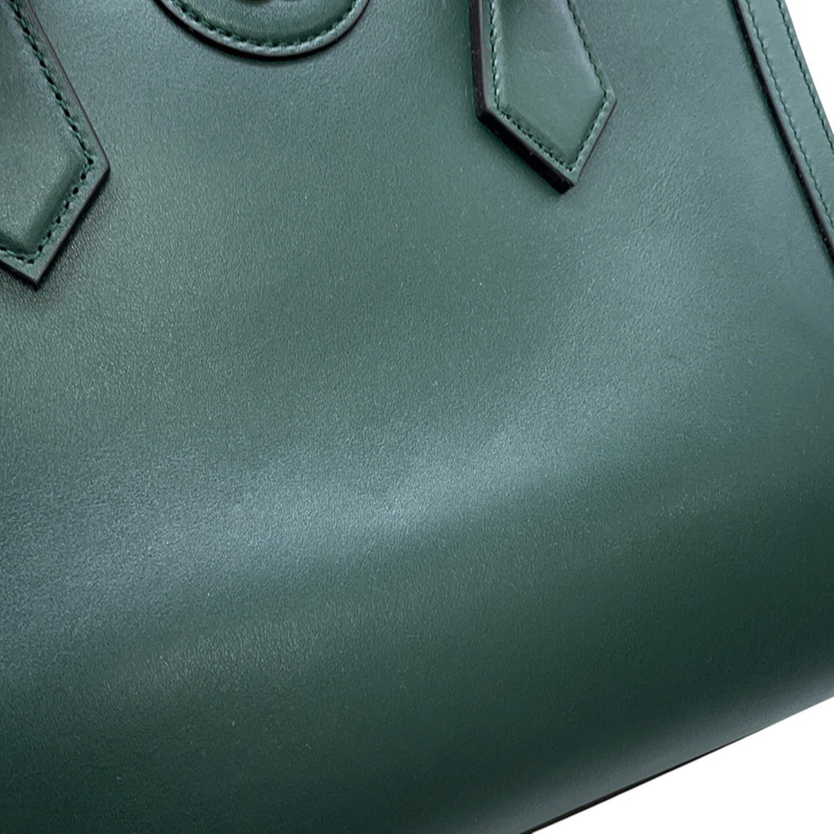 Gucci Green Leather Handbag (Pre-Owned)