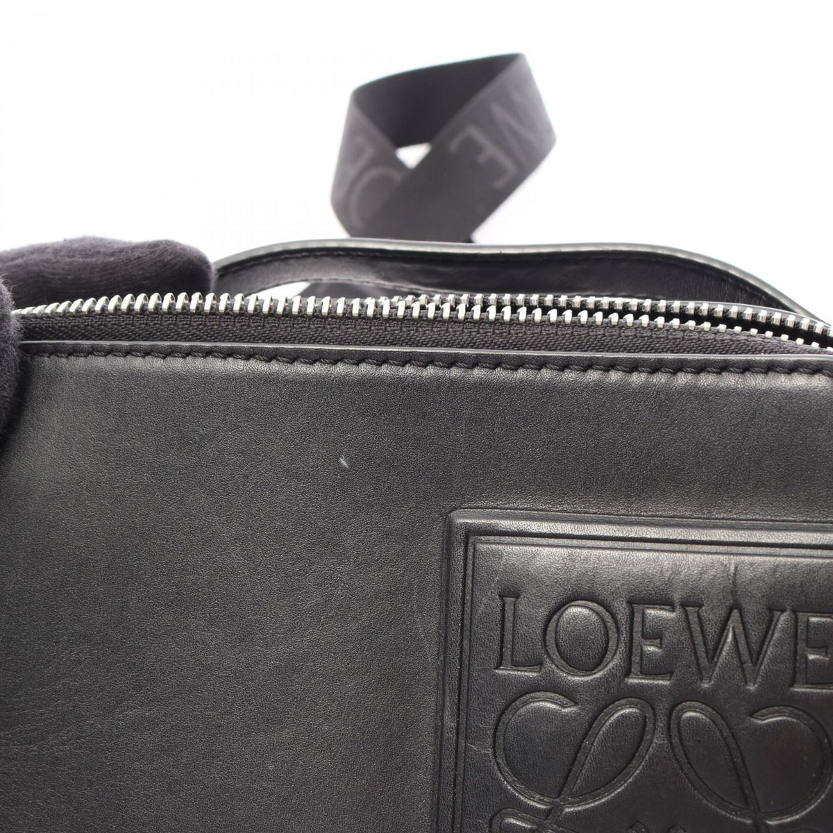 Loewe Black Leather Handbag (Pre-Owned)