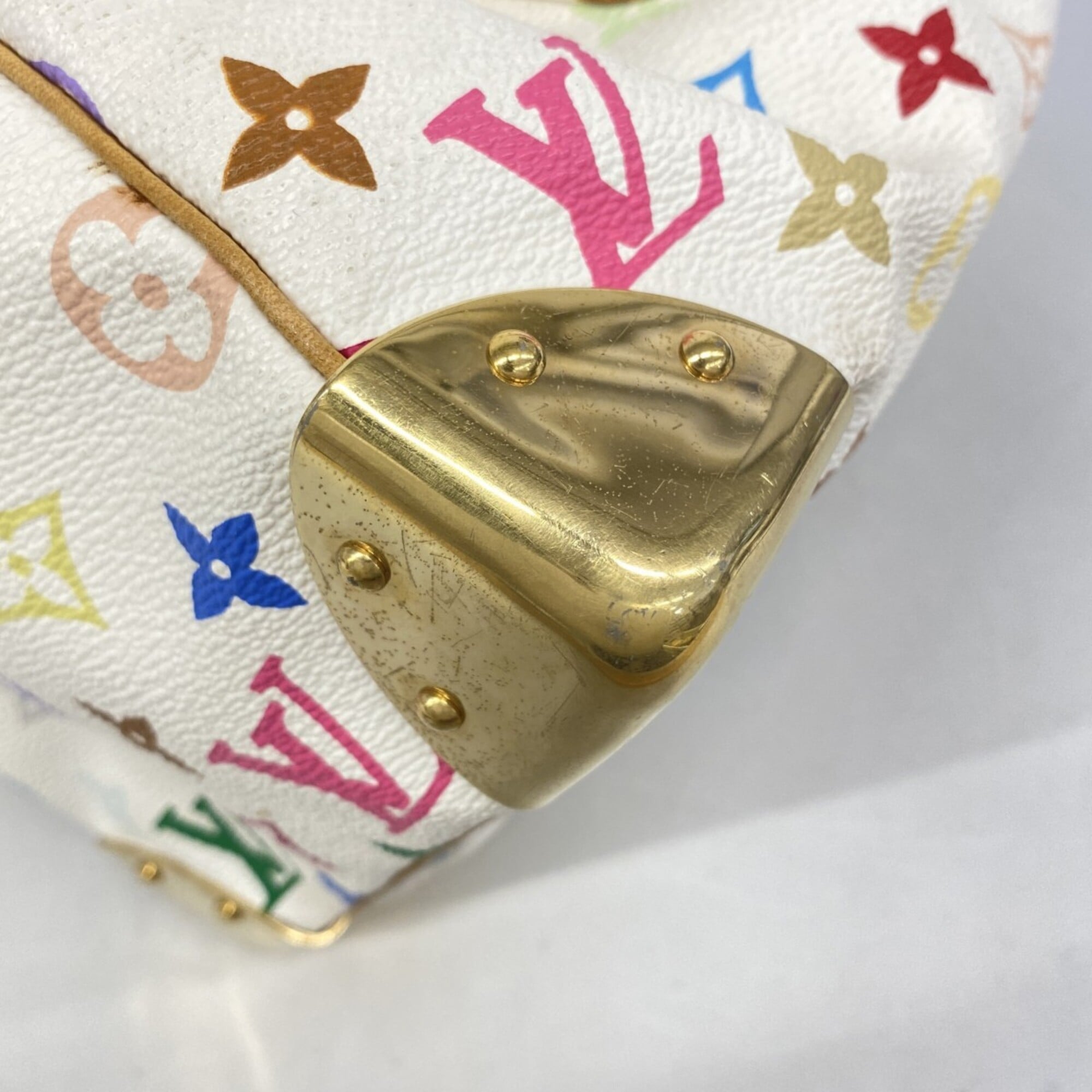 Louis Vuitton Blanc Handbag (Pre-Owned)